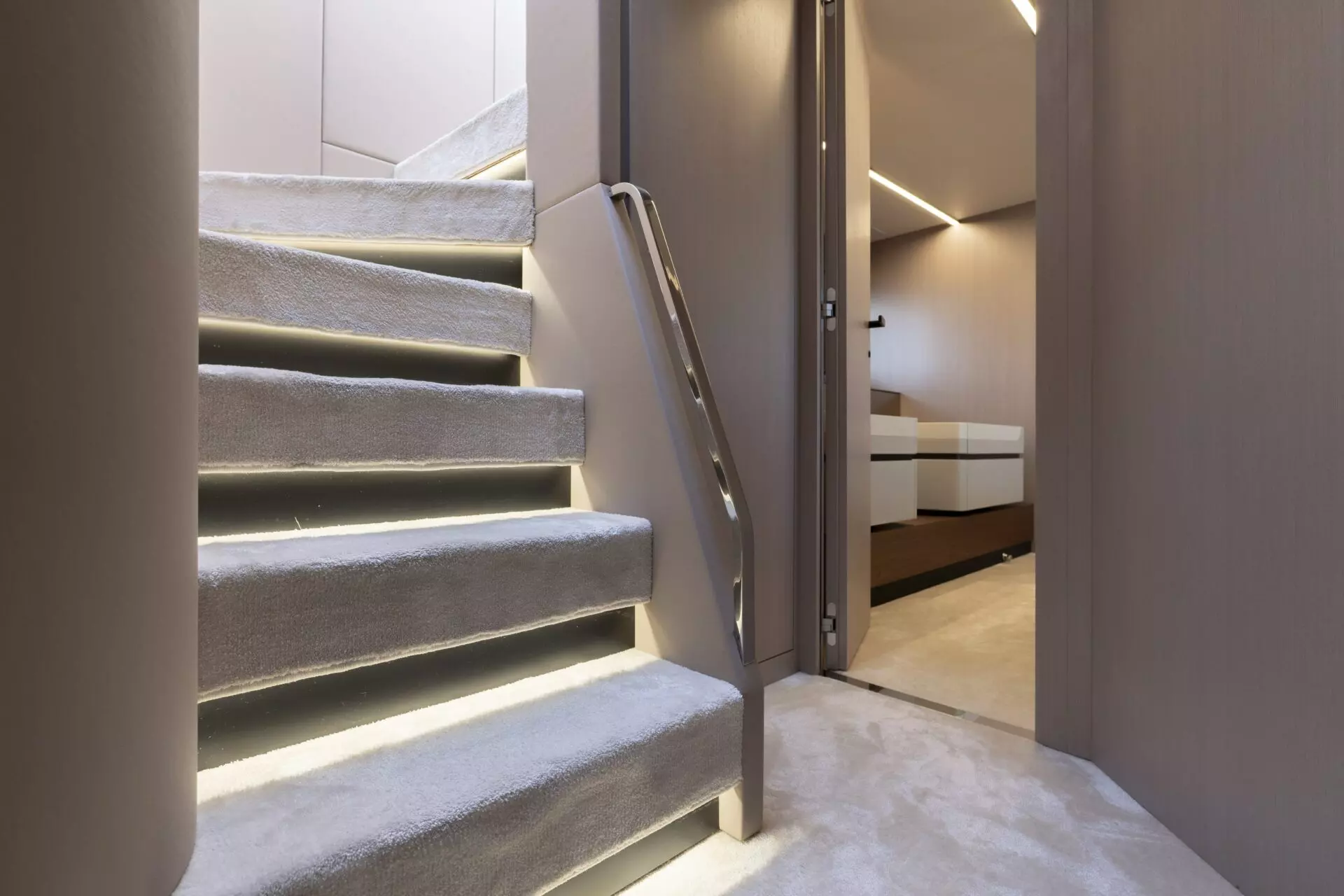 19-FELICITA-stairwell_.jpg