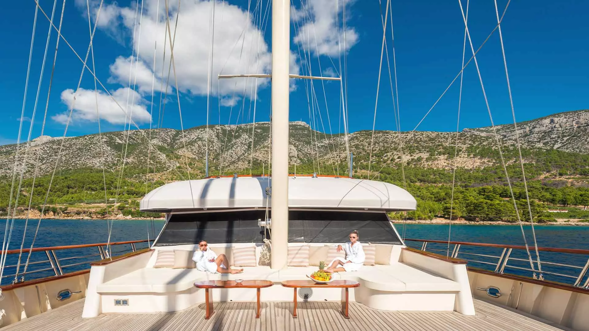 Bow view