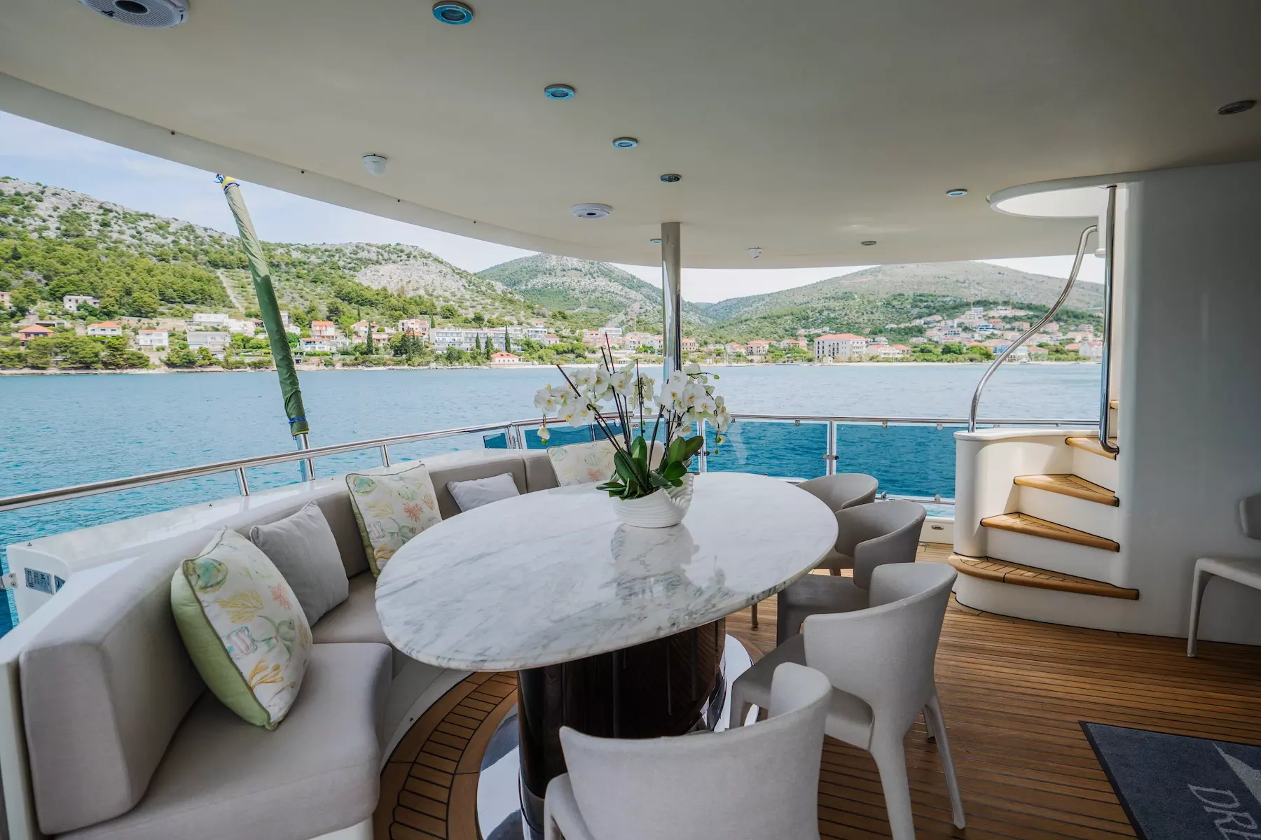 19-Dream-dining-area_.jpg