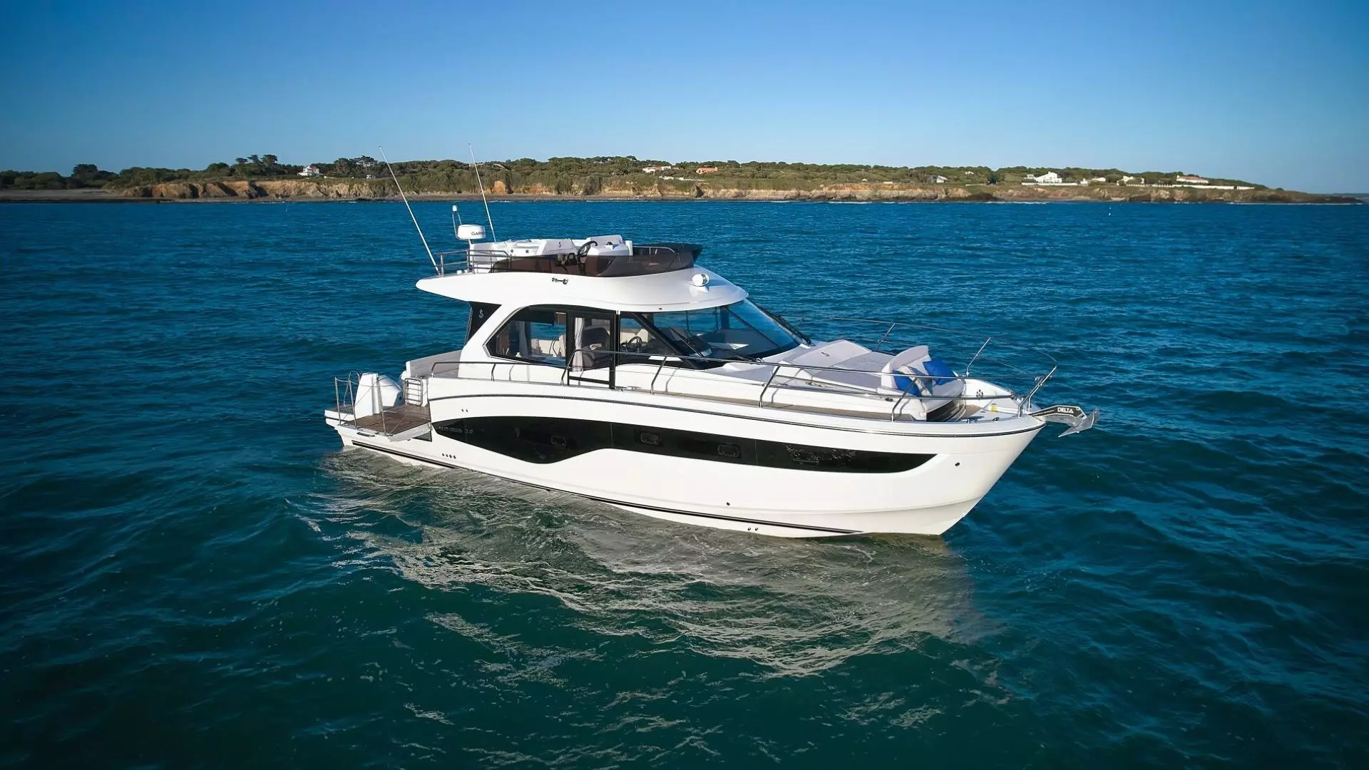 Beneteau Antares 12: The New Antares Star