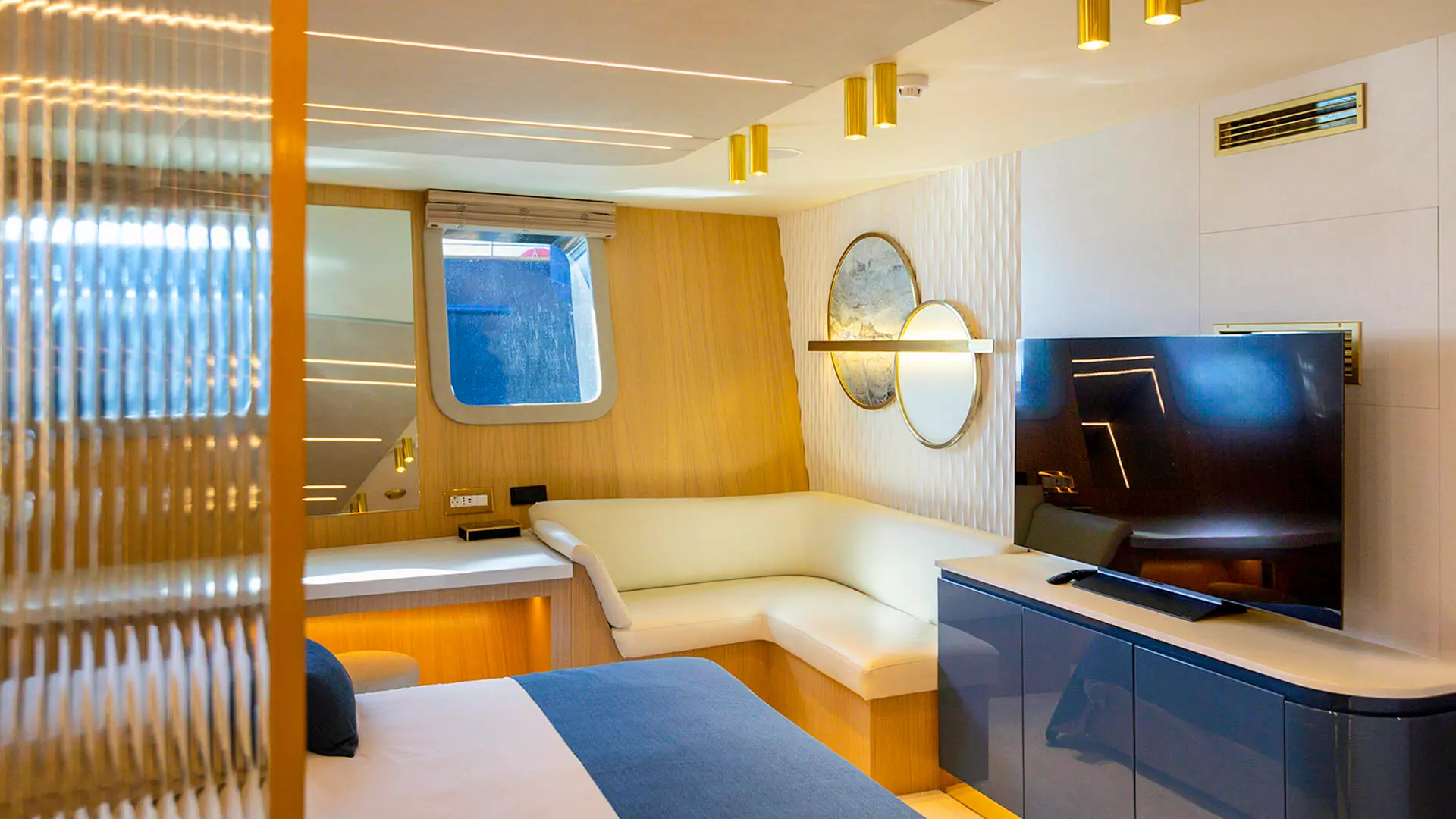 19-Scorpios-VIP-cabin-TV-view _ _.JPG