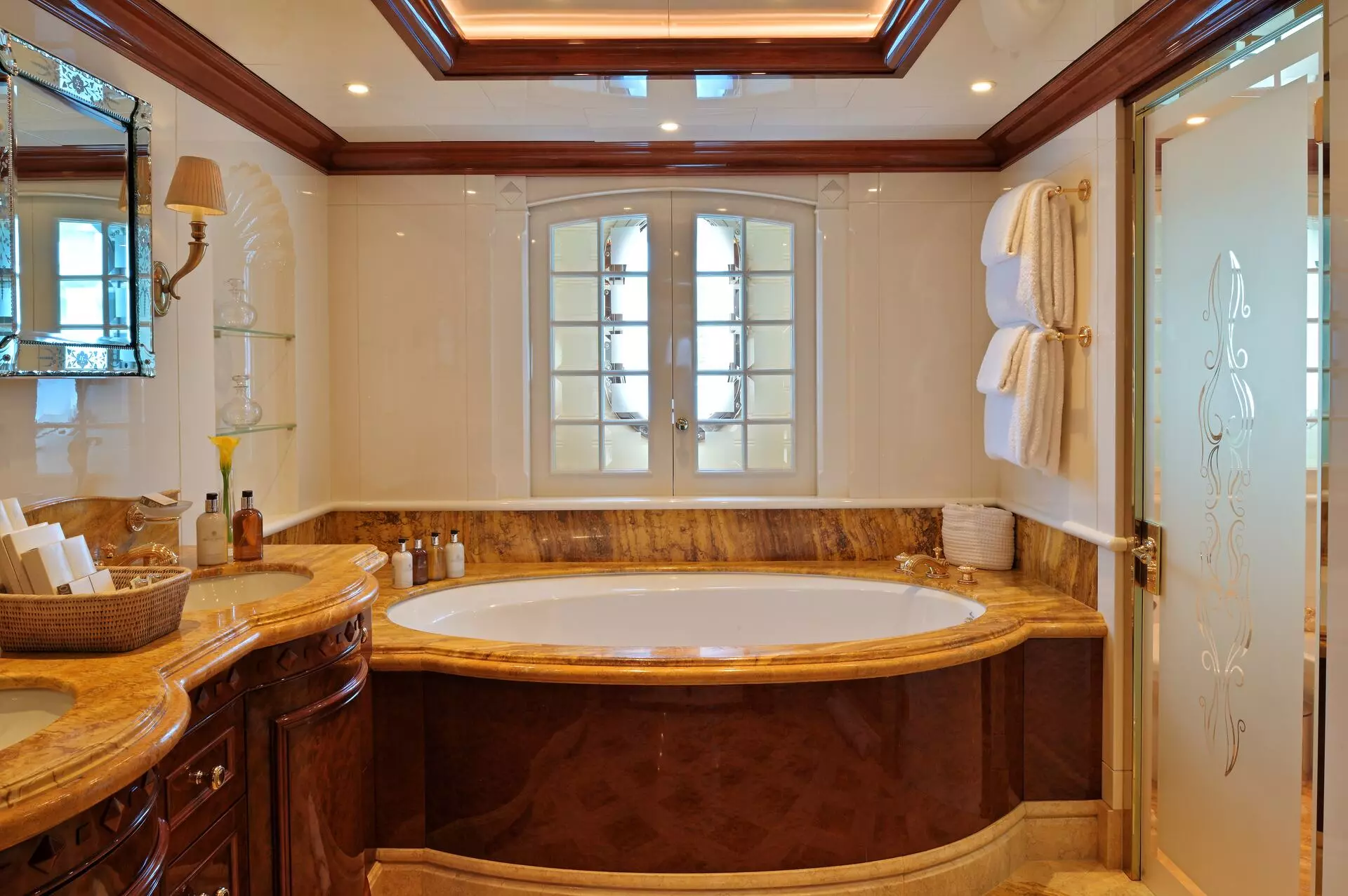 40_ST.DAVID_guest_bathroom_marble_suite_1_detail.jpg