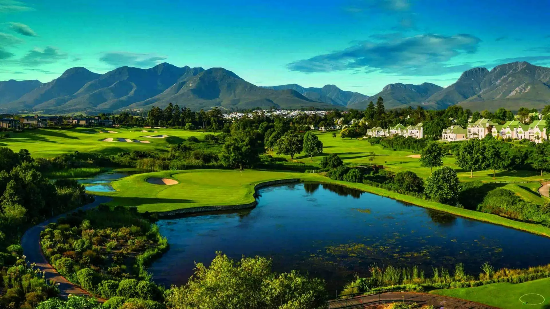 Swing in Style: World-Class Golf Resorts in Breathtaking Locations