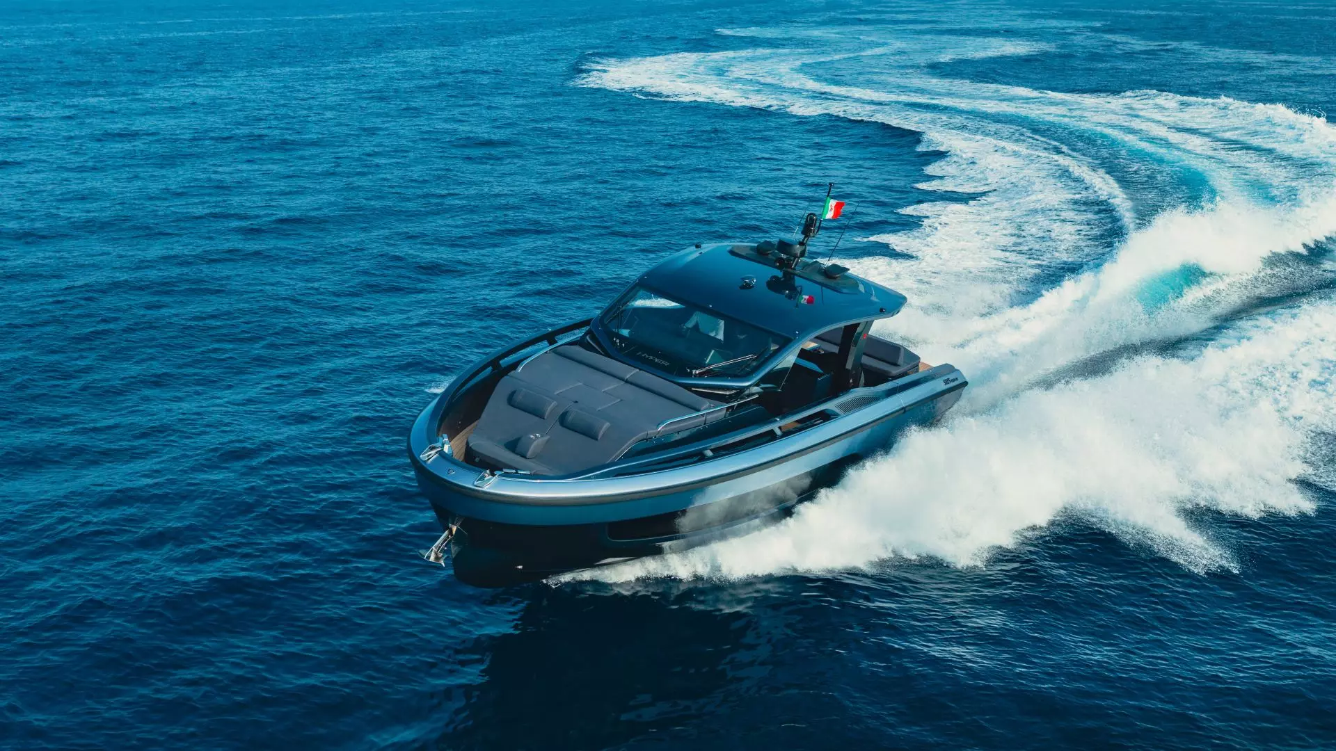 SACS presenta el Hyper 5S: una nueva era en el lujo de Maxi Rib