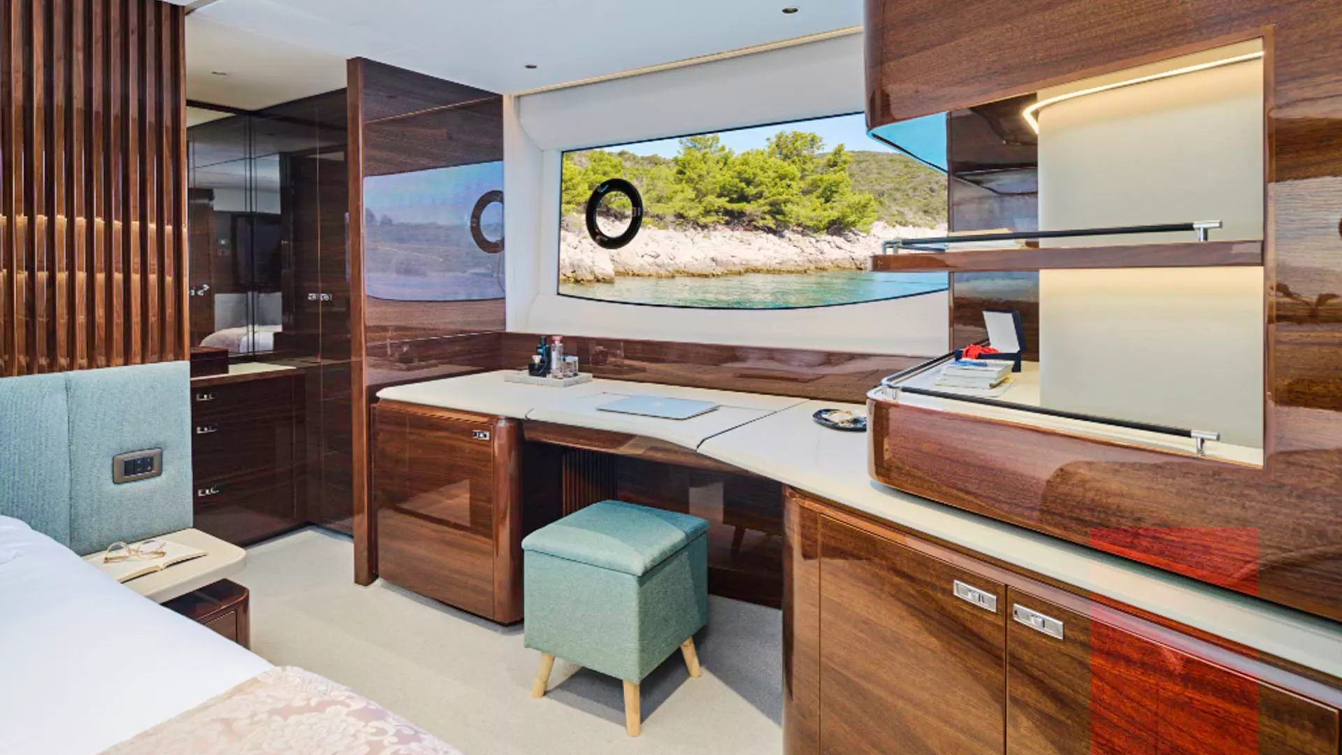 16-Elizabeth-Princess-Y72-Master-cabin-view.jpg