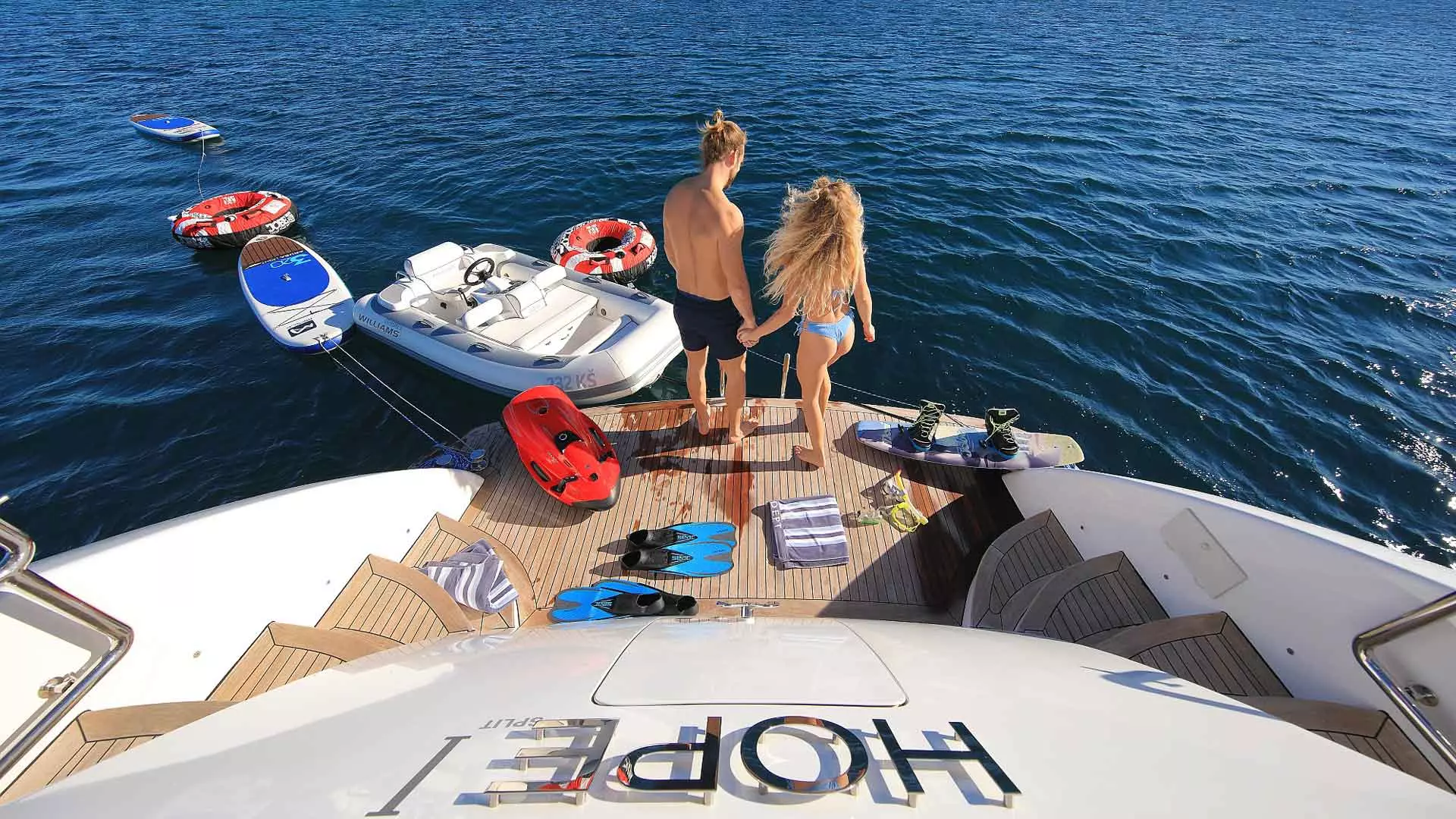 15--HOPE-enjoy-sea-toys.jpg