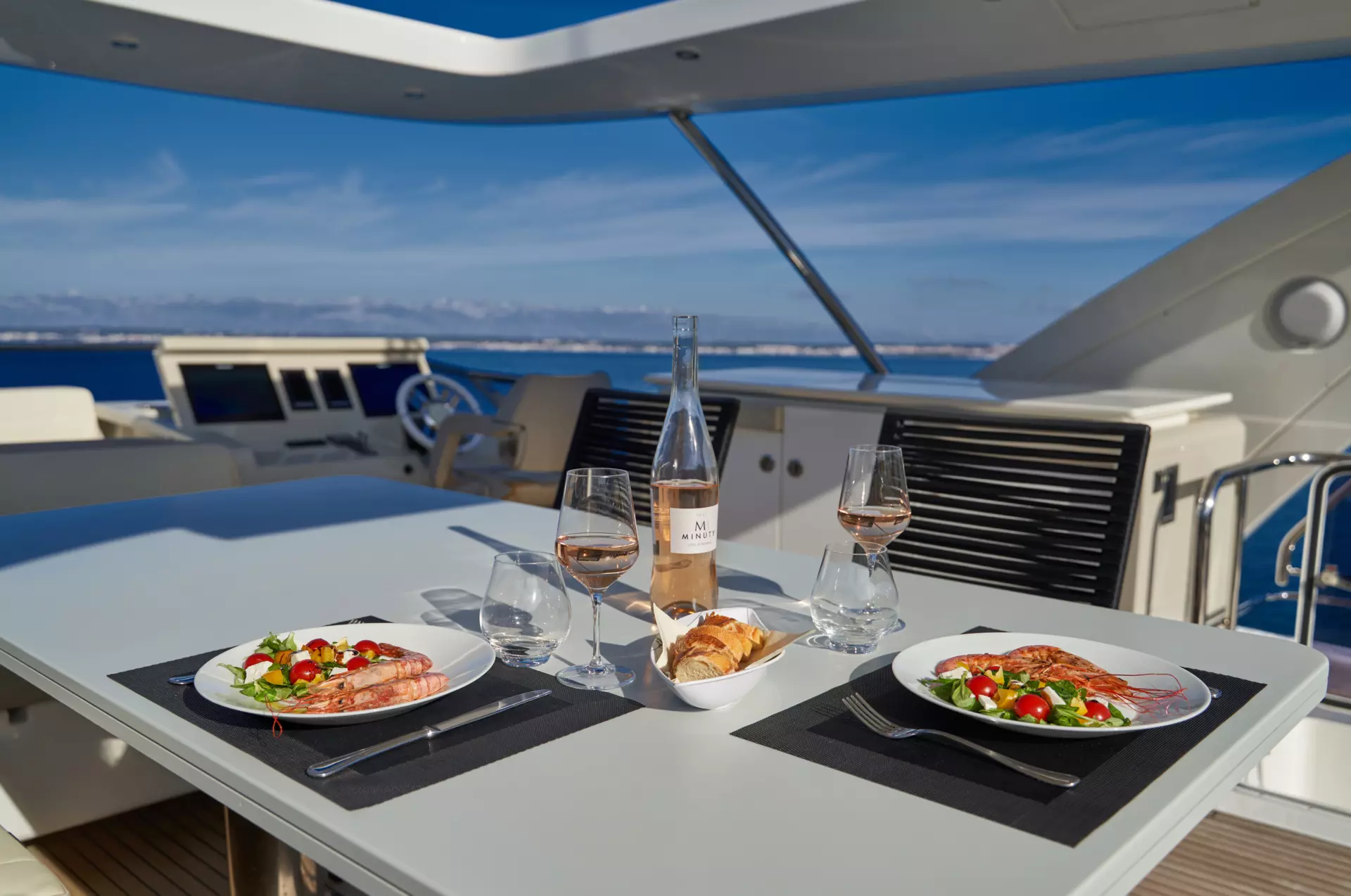 Azimut 72 Relax 118.jpg