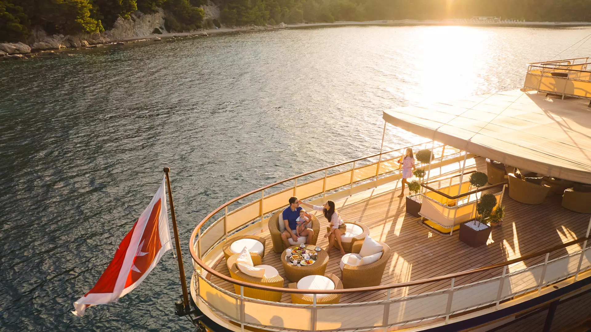 09-Seagull-II-top-deck-lounge_ _.JPG