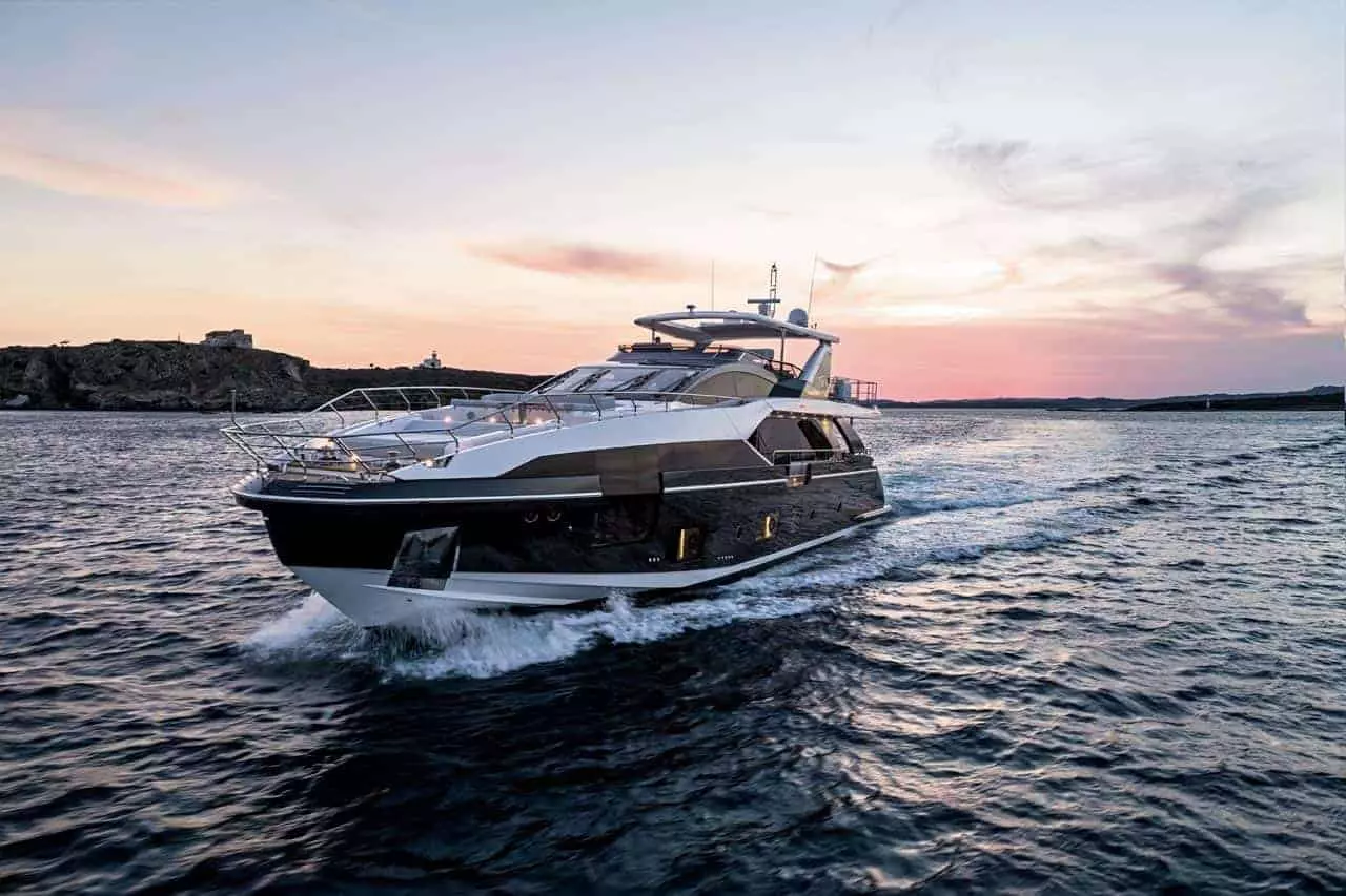 Azimut Grande 27 Metri cruising