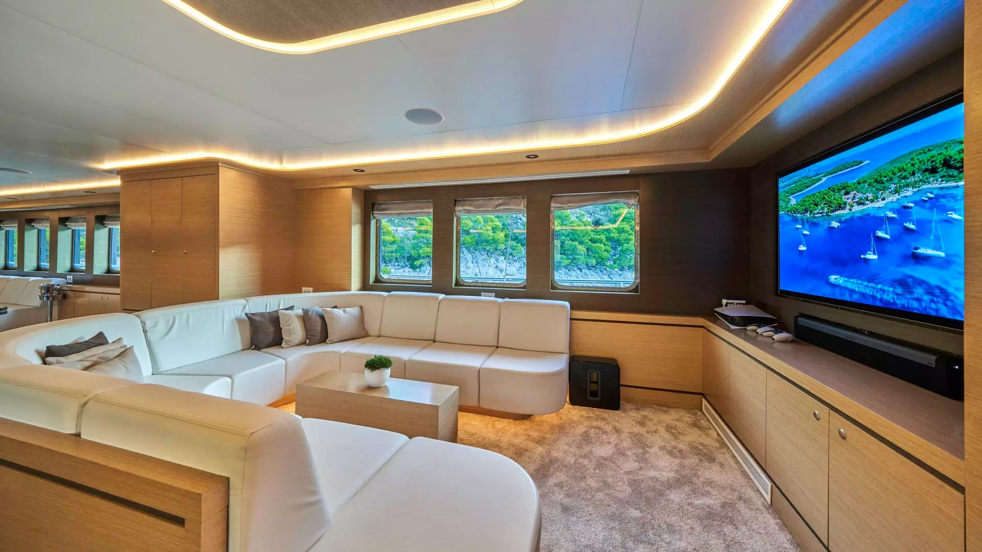 17-Omnia-lounging-sofa _ _.JPG