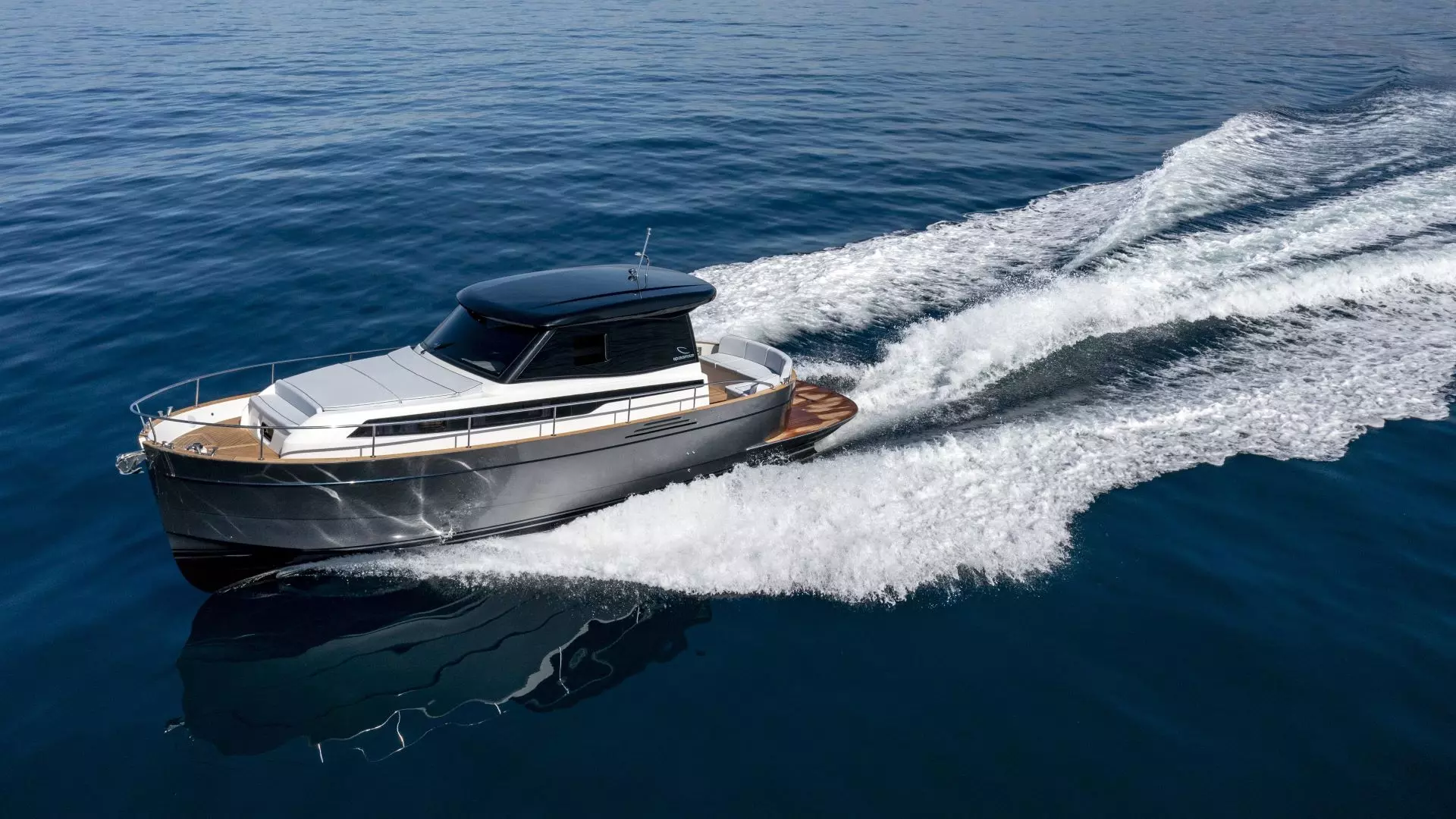 Apreamare Gozzo 38 Cabin Review: Modern Classic