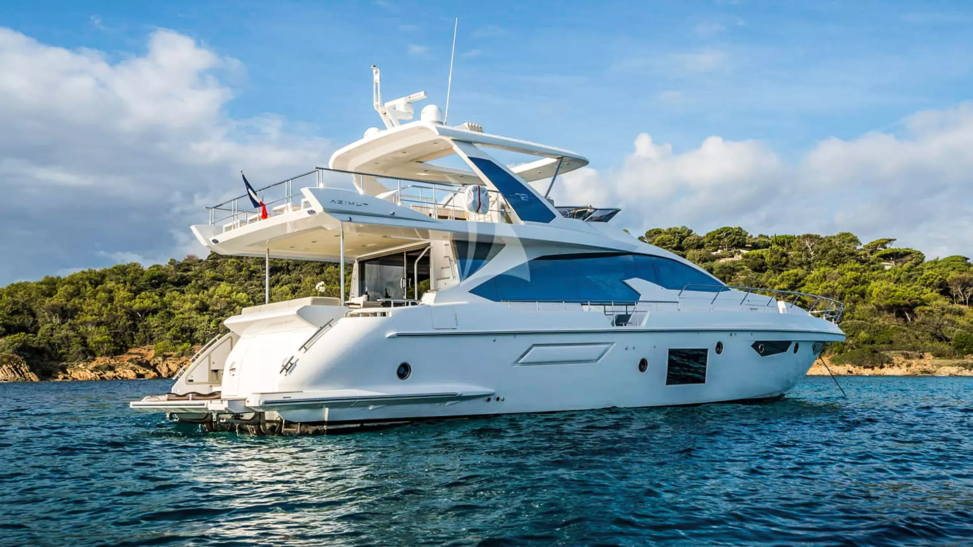 01-Azimut-72-Fly-Mineira-starboard  _ _.JPG