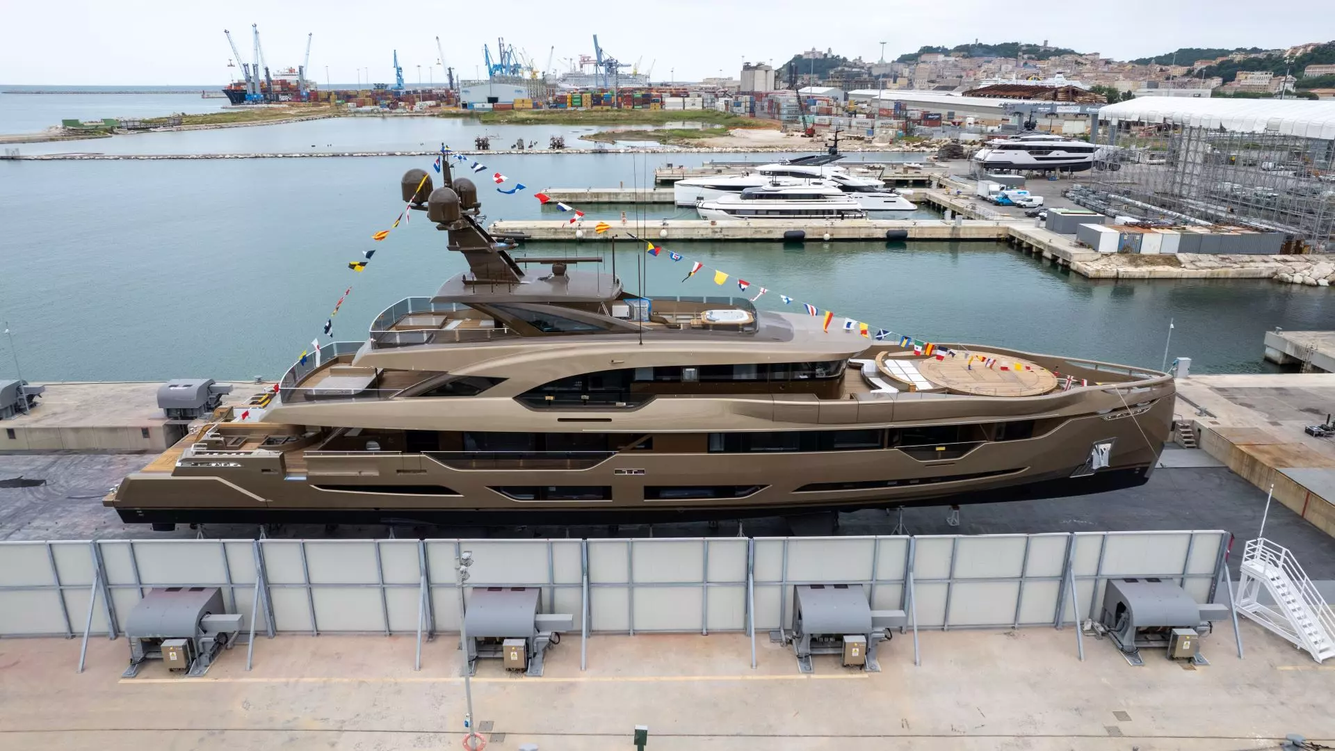 New Columbus Custom 50m M/Y Anjelif Launched