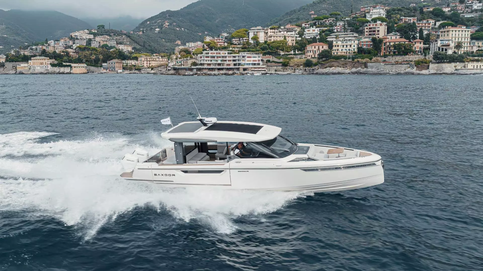 Saxdor 400 GTO Review: Serious Family Cruiser