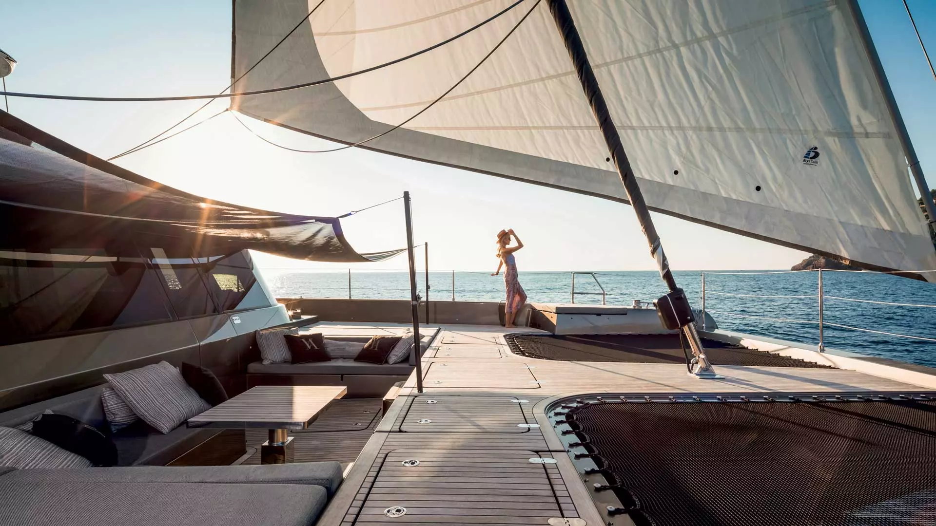Luxury Catamarans: Complete Guide to Super Cats