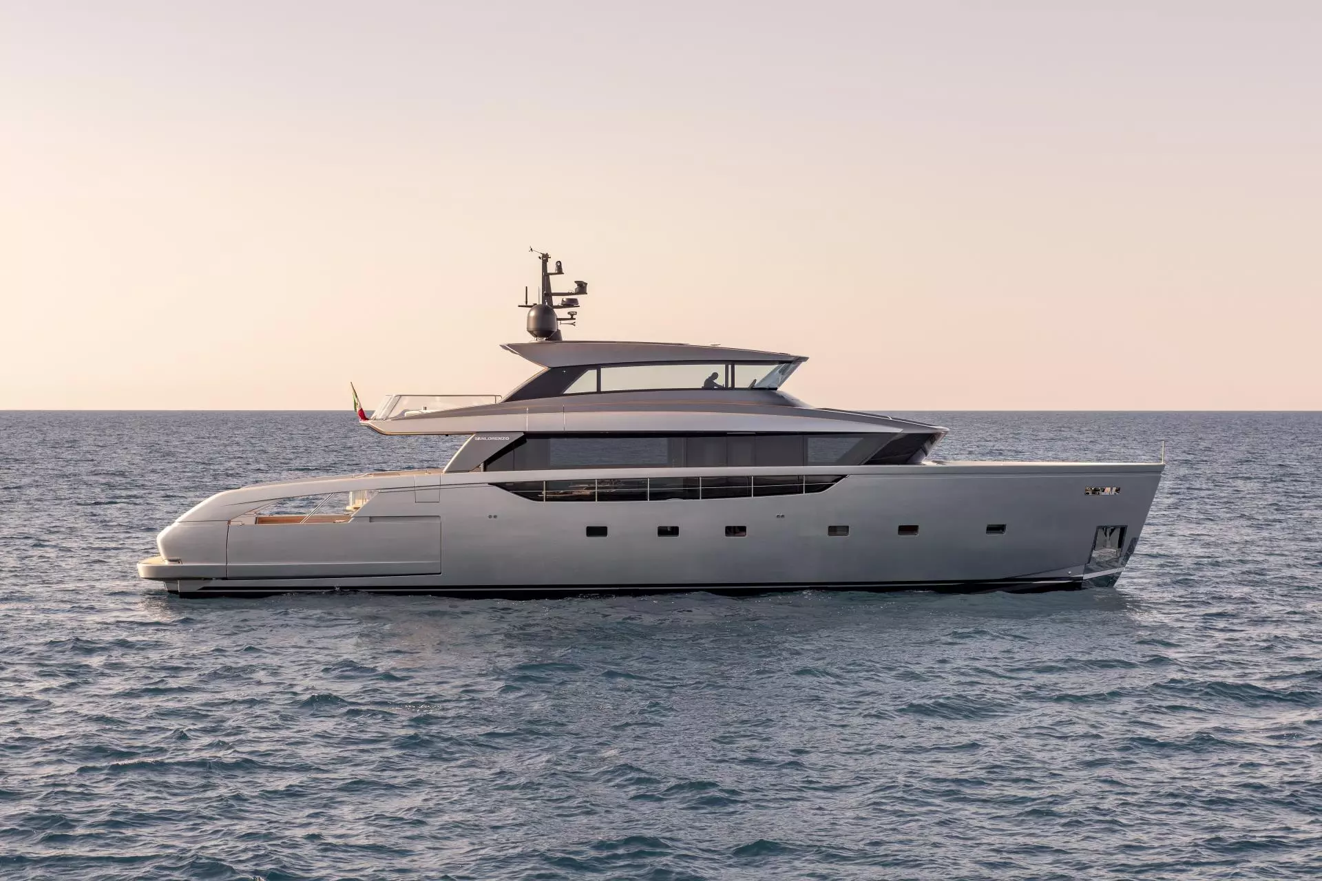 Sanlorenzo SX100 Review: A Terrace Among the Waves
