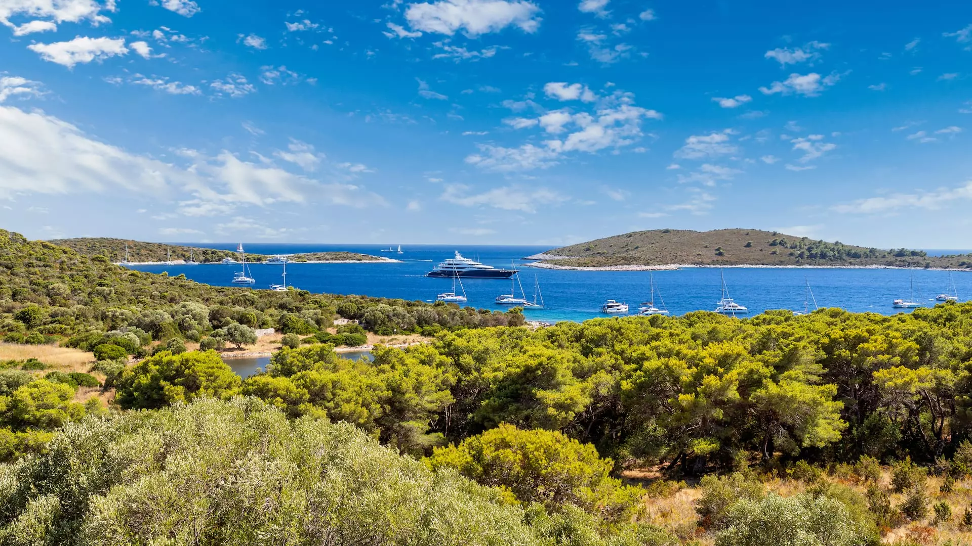 Pakleni Islands: Yachting Oasis at the Hvar's Doorstep