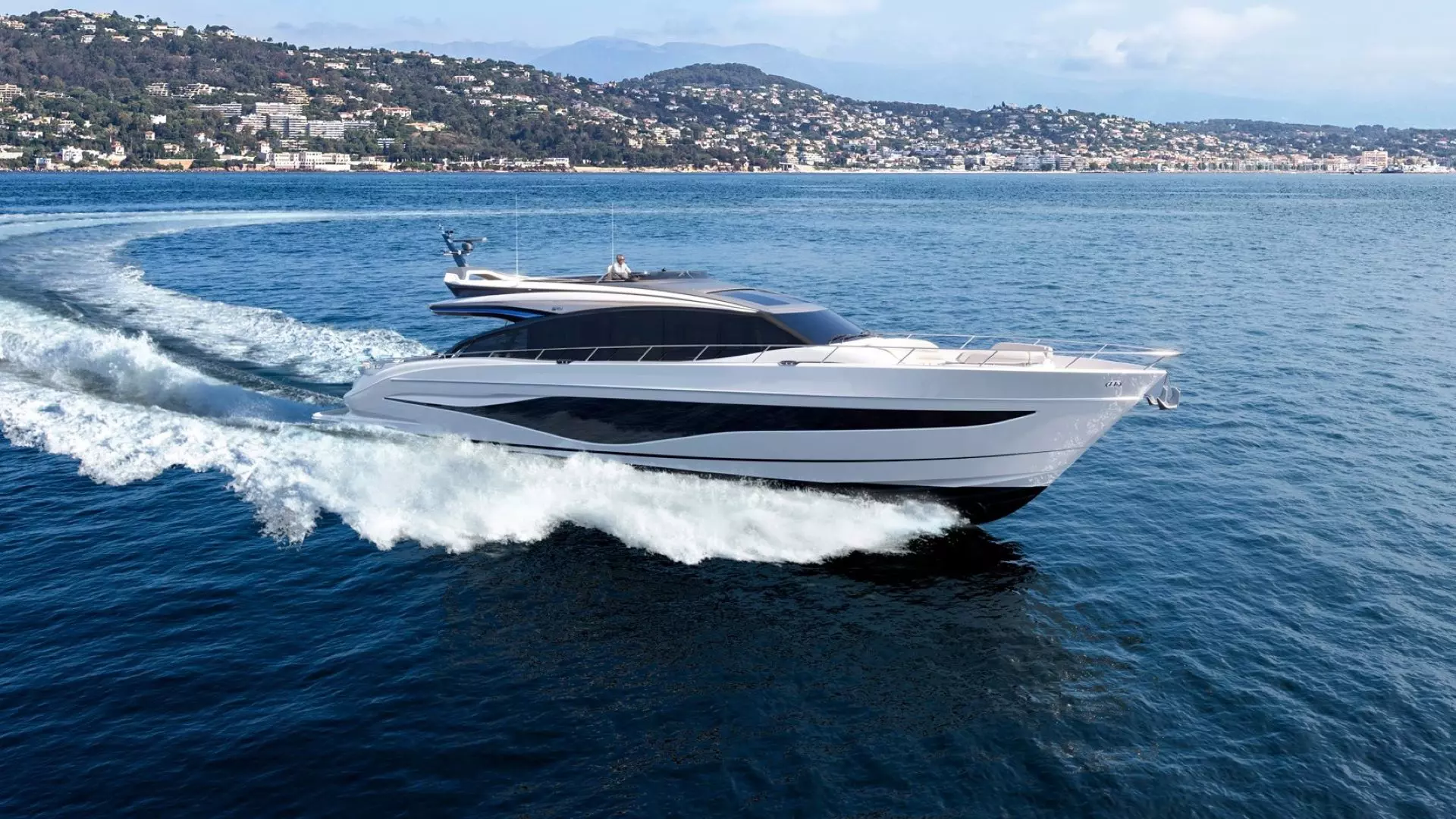 Princess S80 Is the New Flagship of the Princess Yachts S Class