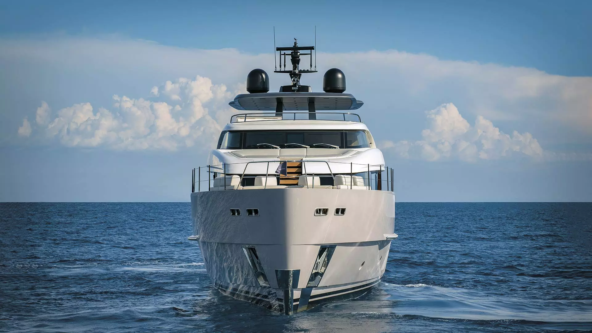 Sanlorenzo SD90 Review: Pure Yachting Splendor