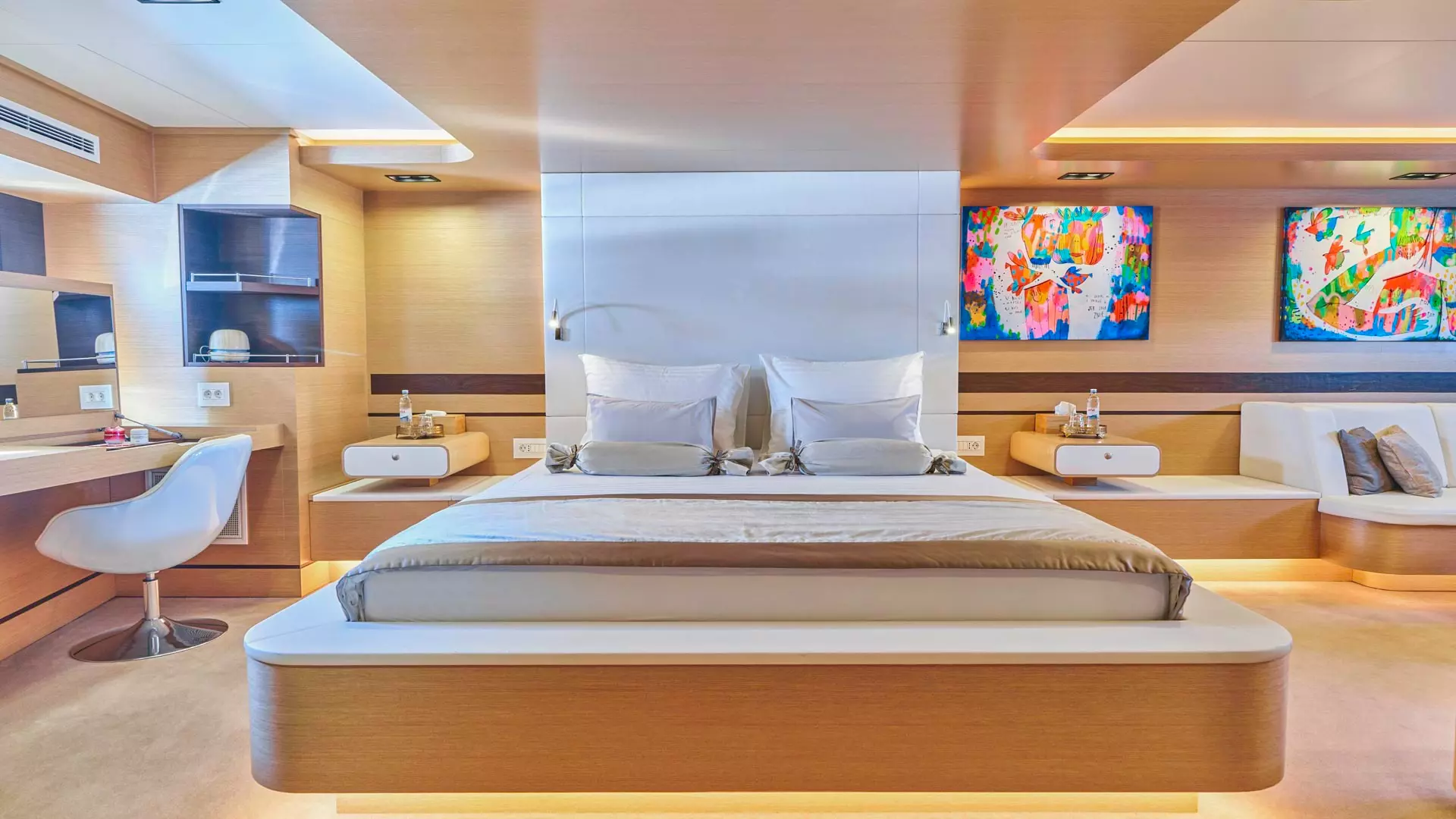 25-Omnia-VIP-bed _ _.JPG