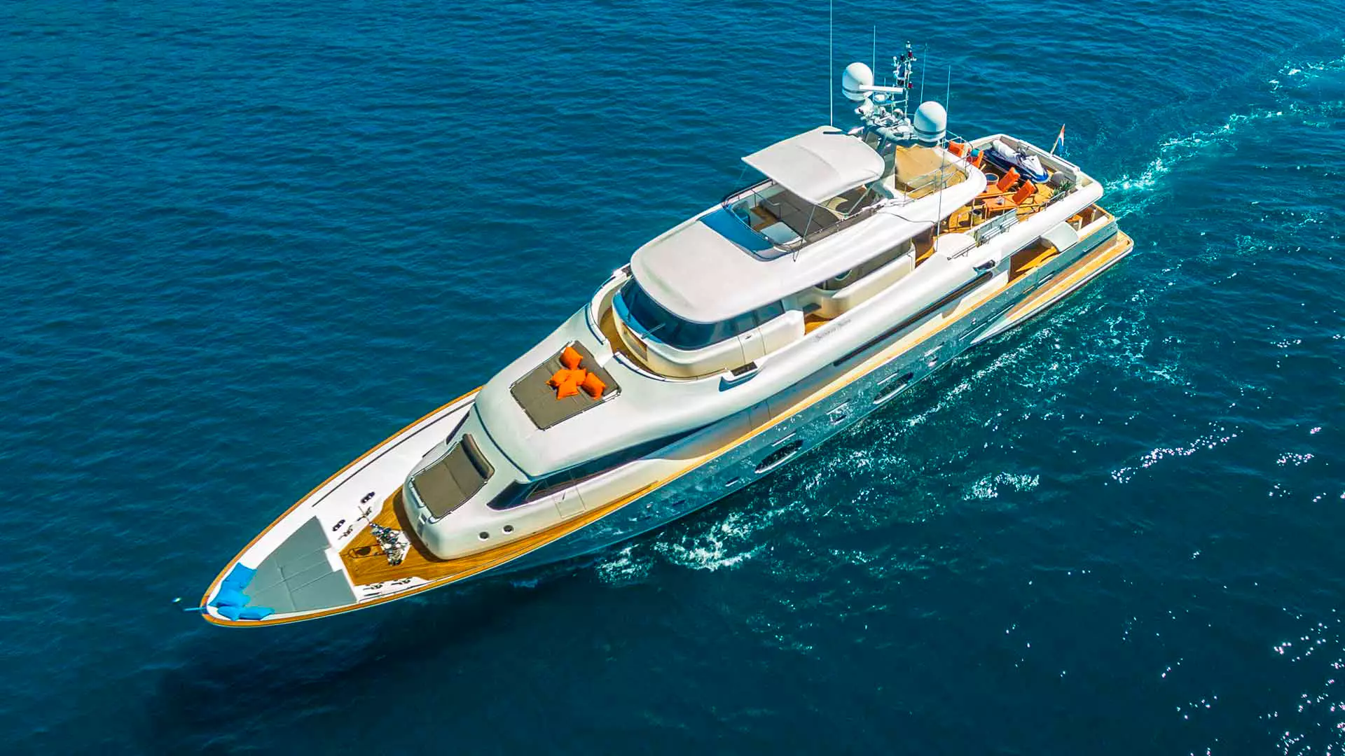 Yacht running