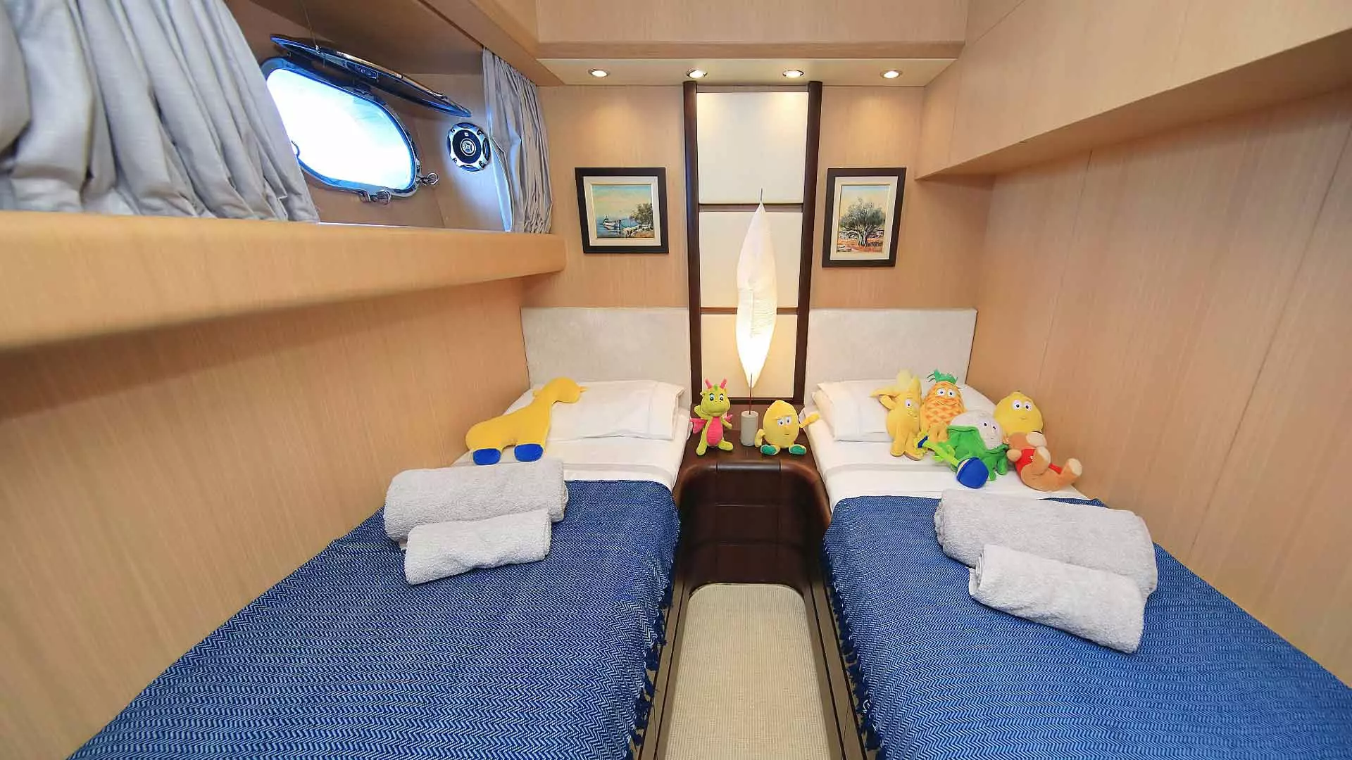37--HOPE-Twin-cabin.jpg