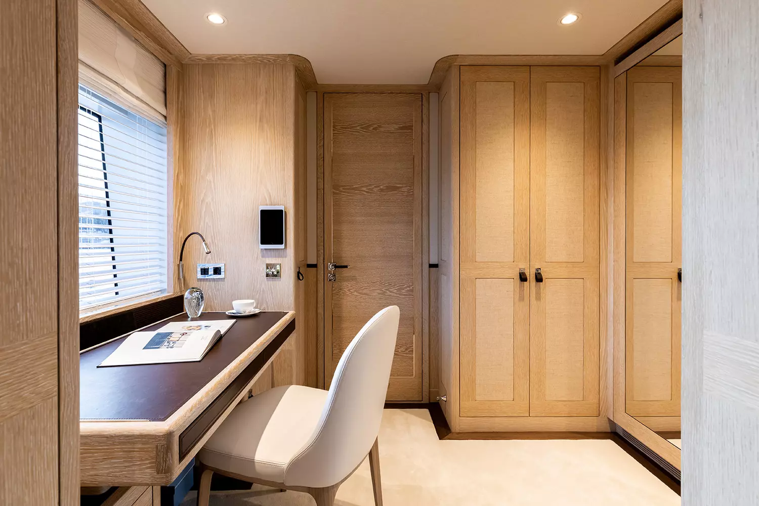 36 CALYPSO_Master cabin6.jpg