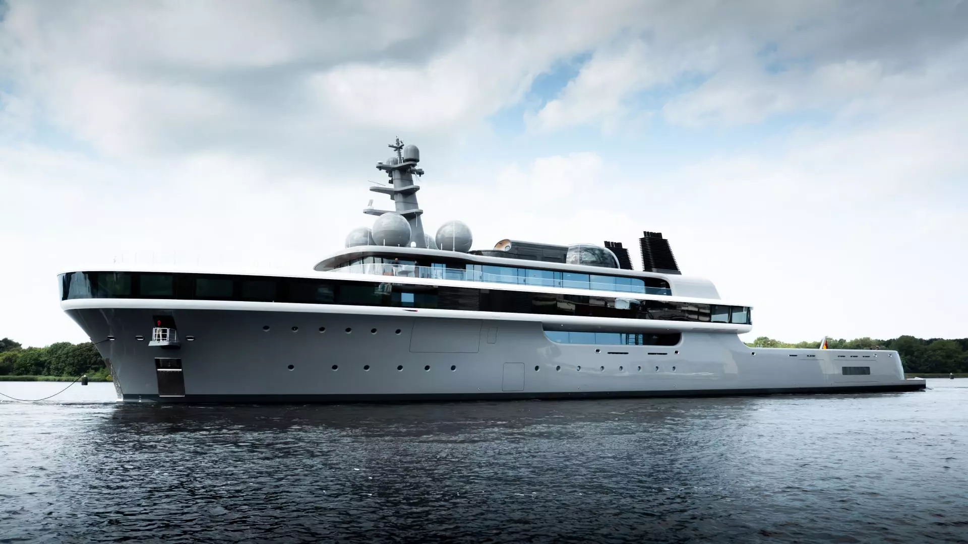 Lürssen Unveils 114m Cosmos, a Fuel-Cell Powered Superyacht