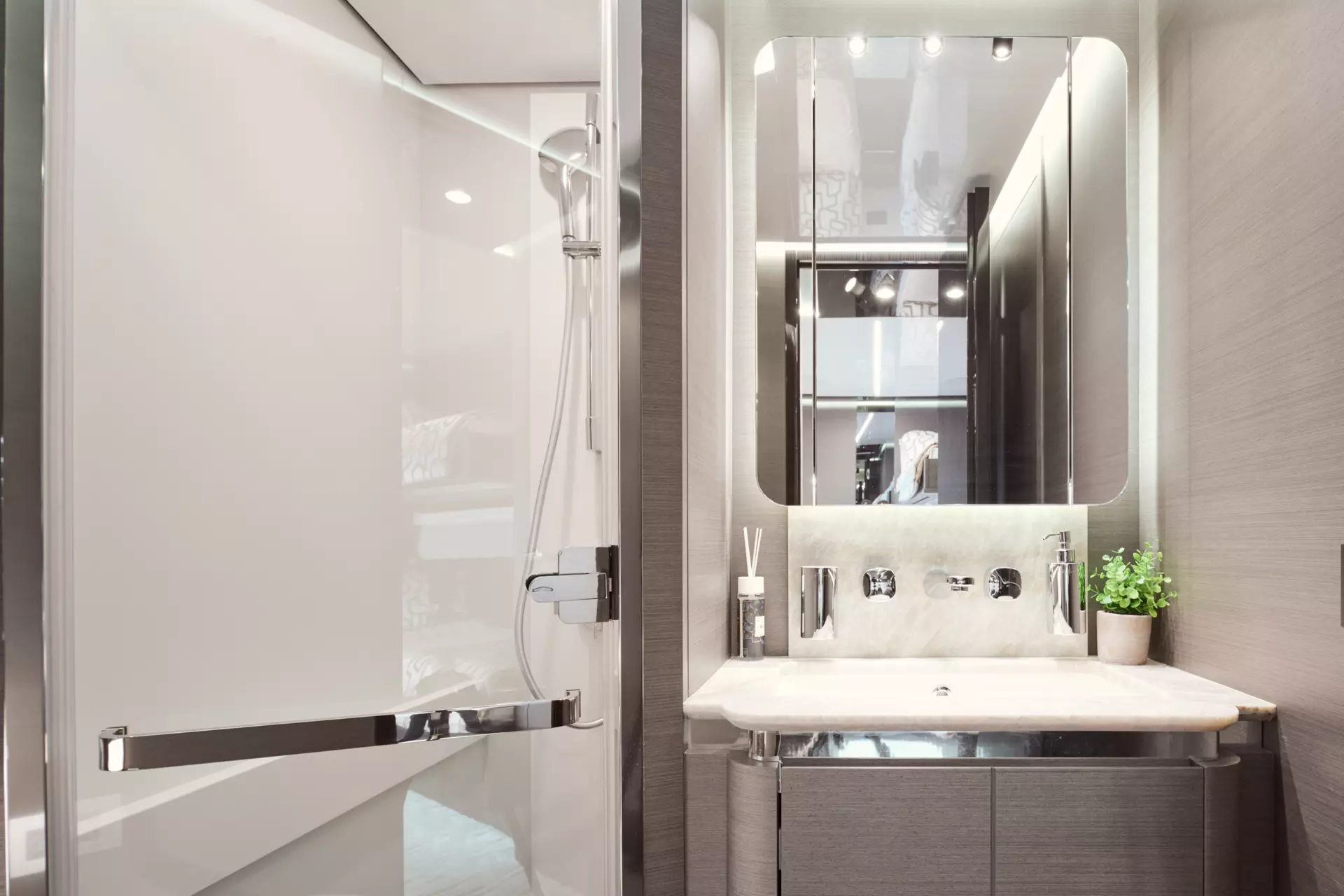 33-Myne-bathroom_.jpg