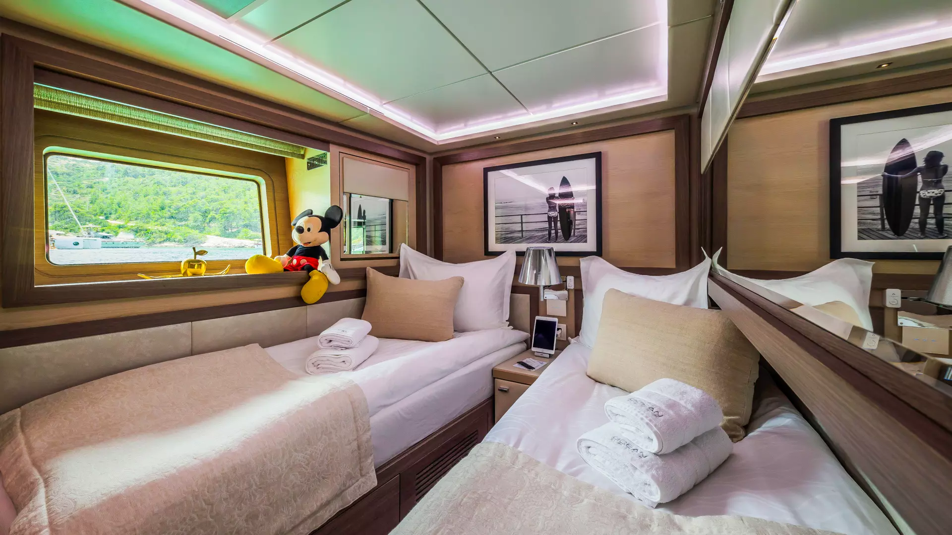 29-Ocean-Drive-Twin-cabin _ _.JPG