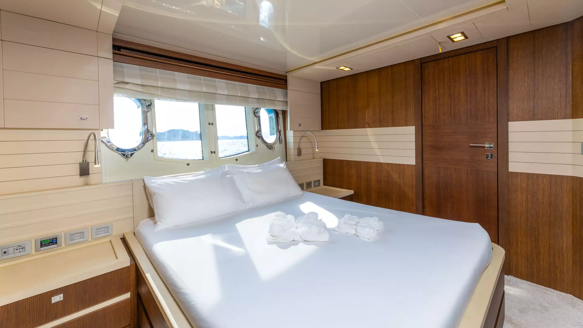 36-Morning-Star-Double-cabin_.jpg