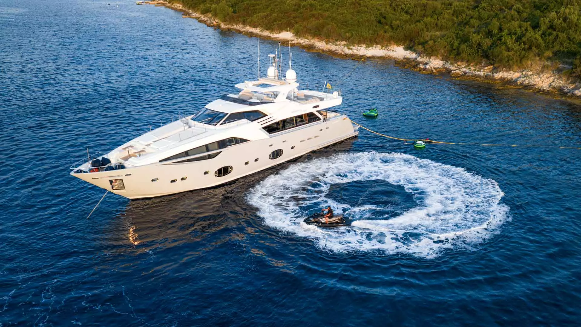 07-Morning-Star-anchored_.jpg