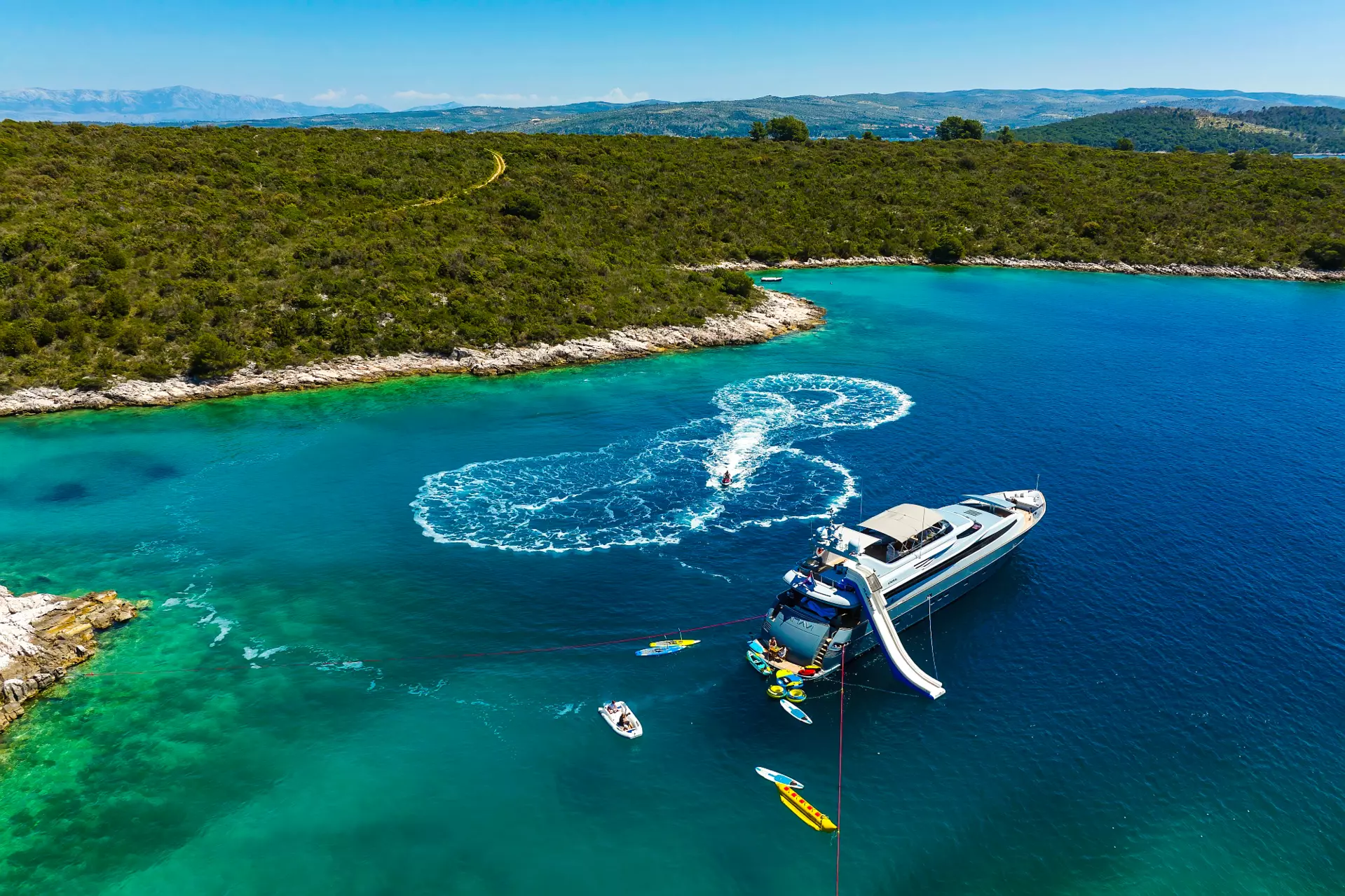 07-Anavi-anchored.JPG