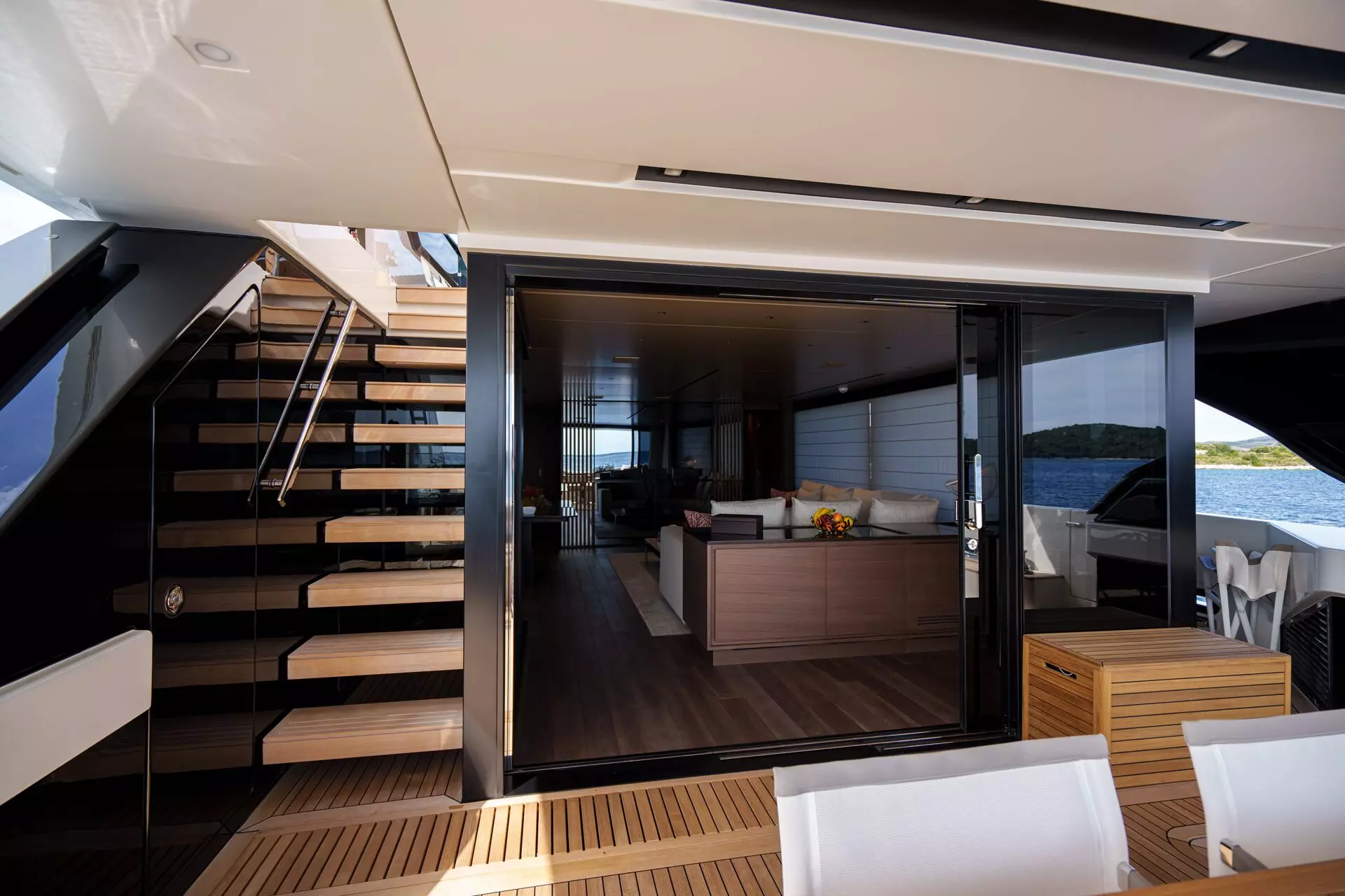 17-destino-salon-deck-entrance.jpg
