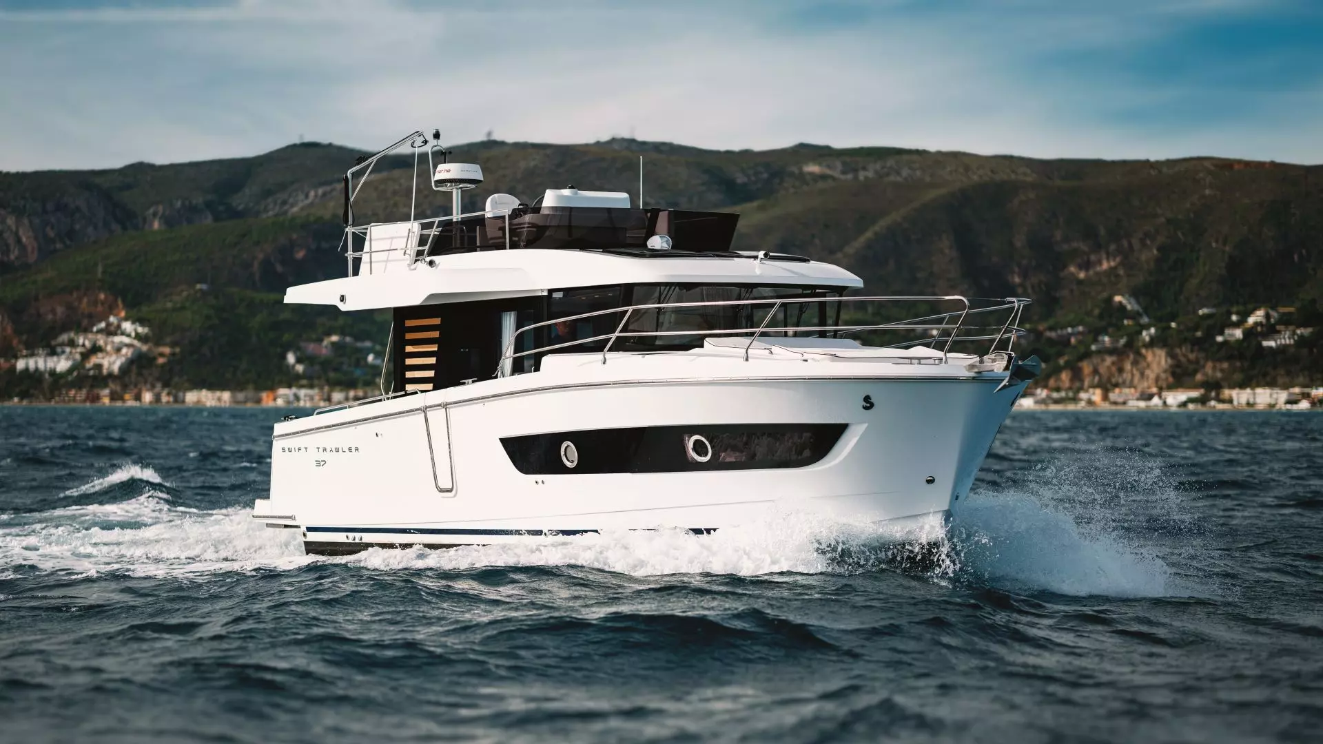 Nuevo Beneteau Swift Trawler 37 Fly disponible en Split