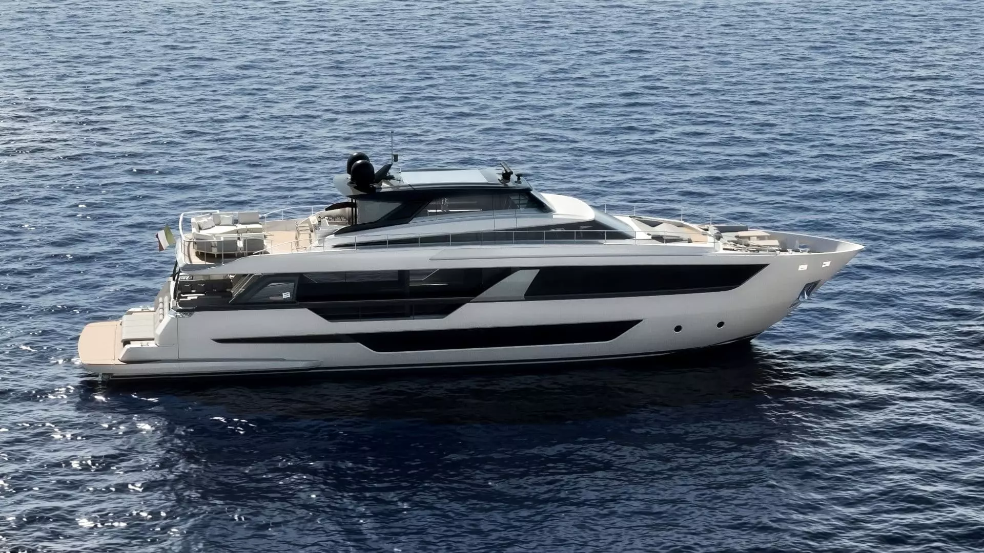 Ferretti Yachts 1000 Skydeck: Touch the Sky