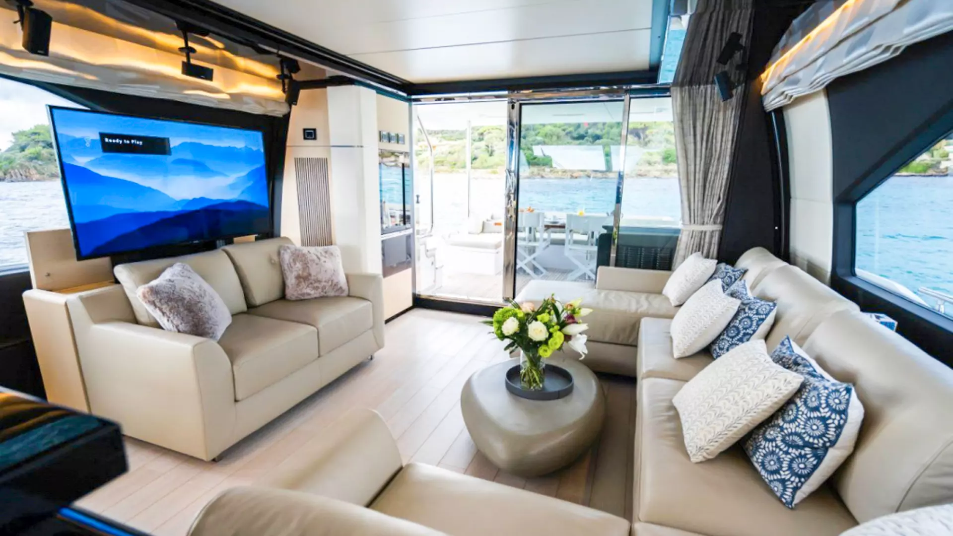 14-Azimut-72-Fly-Mineira-salon-1 _ _.JPG