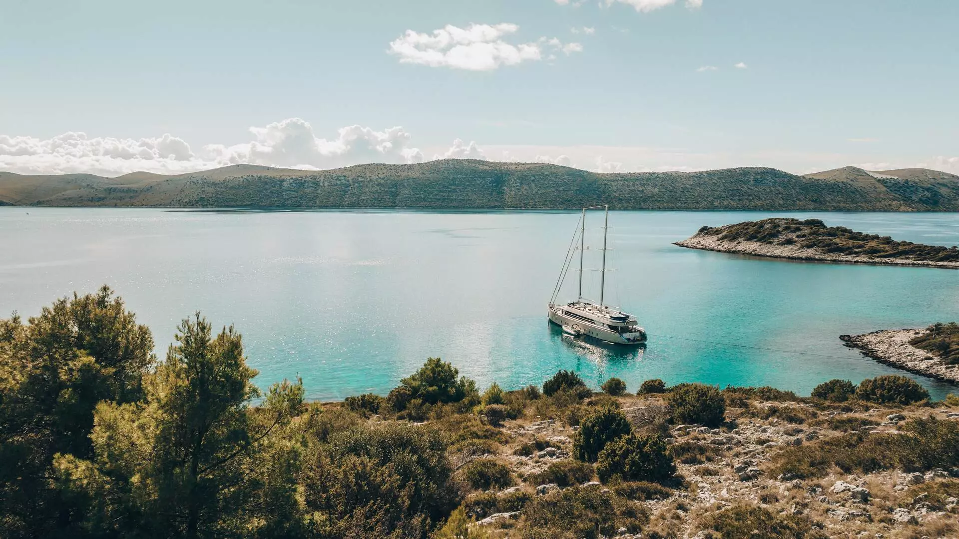 12. MAXITA Anchored.jpg