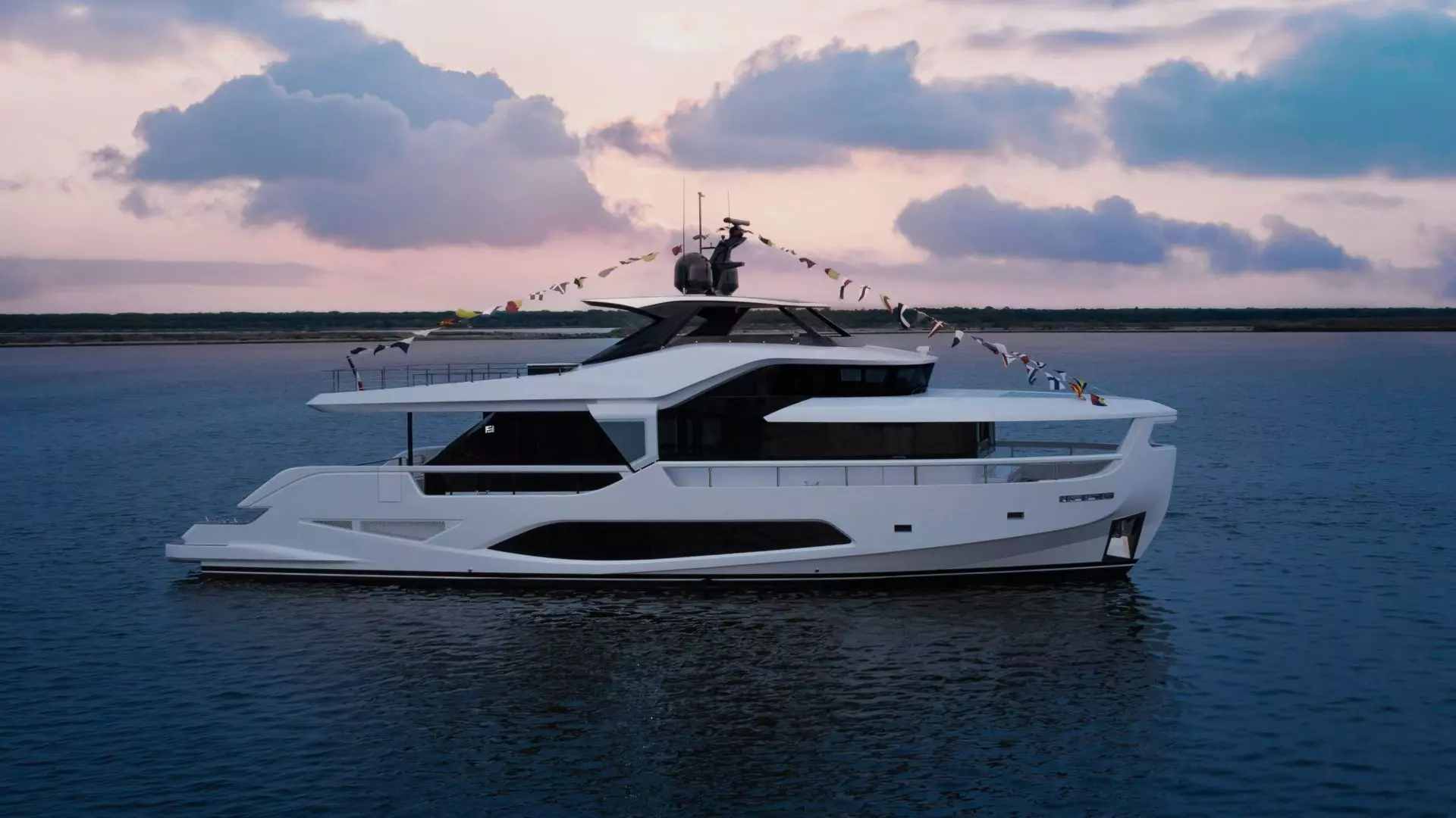 First Ferretti Yachts INFYNITO 80 Launched at New Marina Di Ravenna Shipyard
