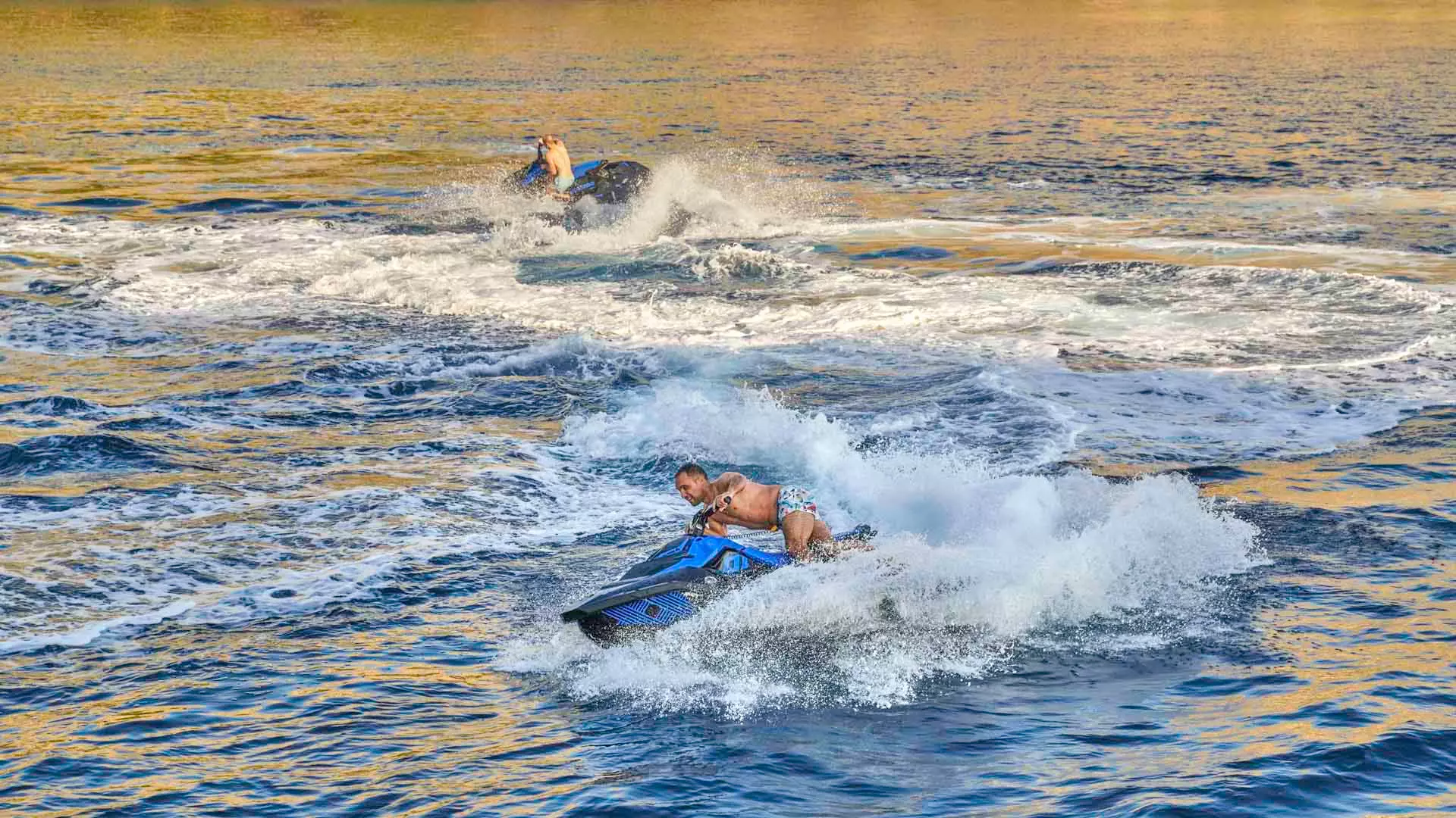 09-Omnia-Jet-ski _ _.JPG
