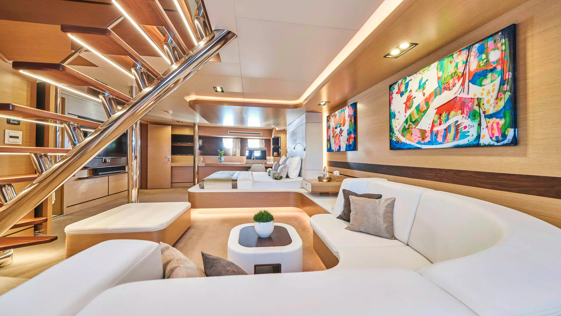24-Omnia-VIP-cabin-view _ _.JPG