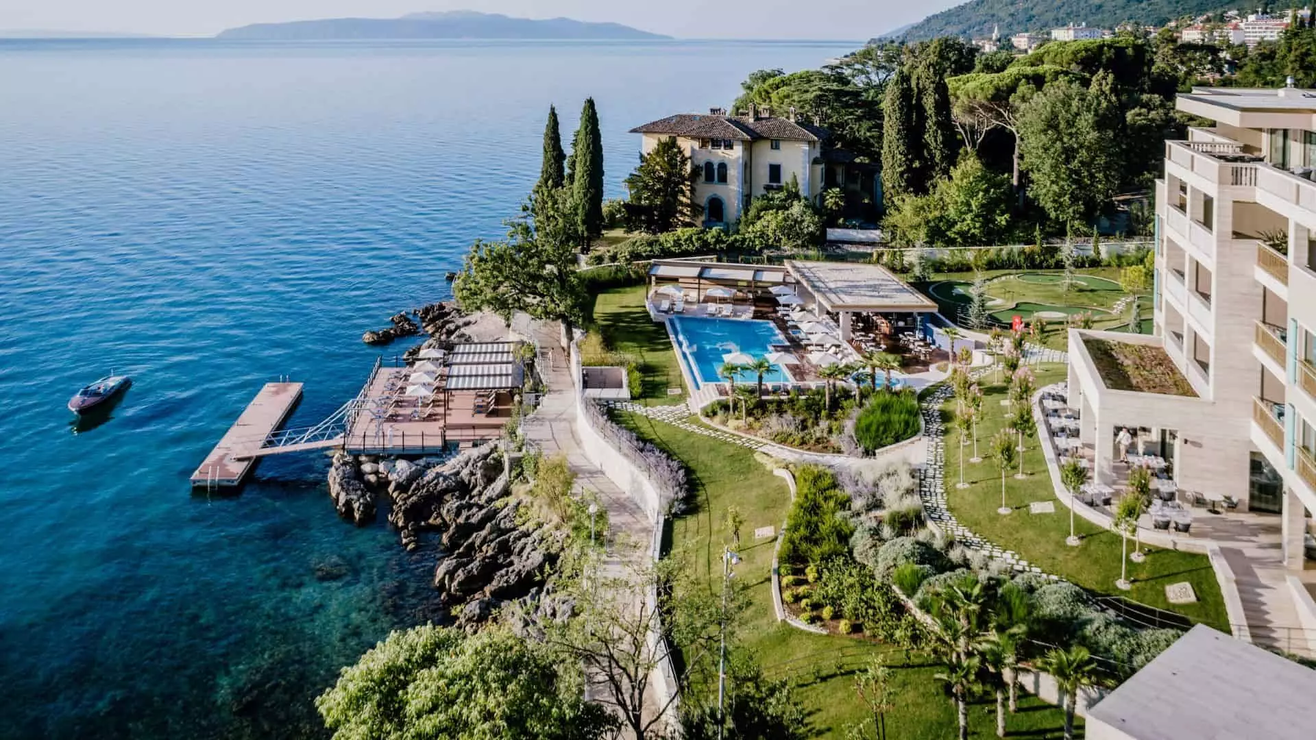 Ikador Hotel: Perfect Escape in Dolcevita-style