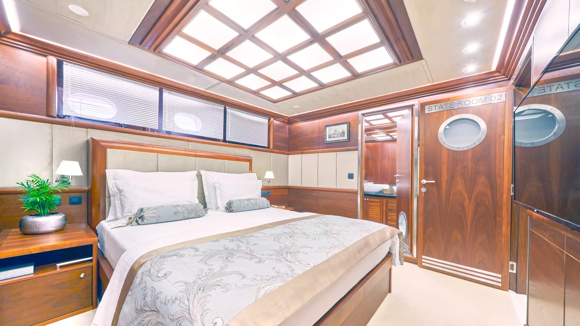 34-Lady-Gita-Double-cabin-No-2-and-3_.jpg