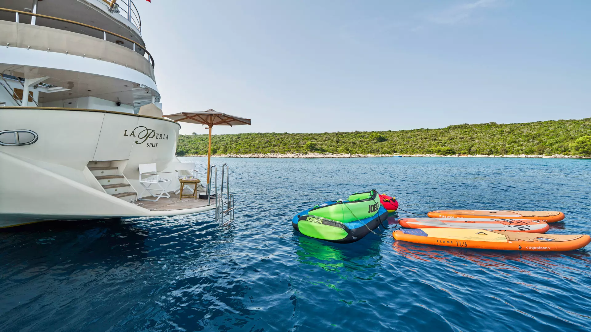 04-La-Perla-water-toys.JPG