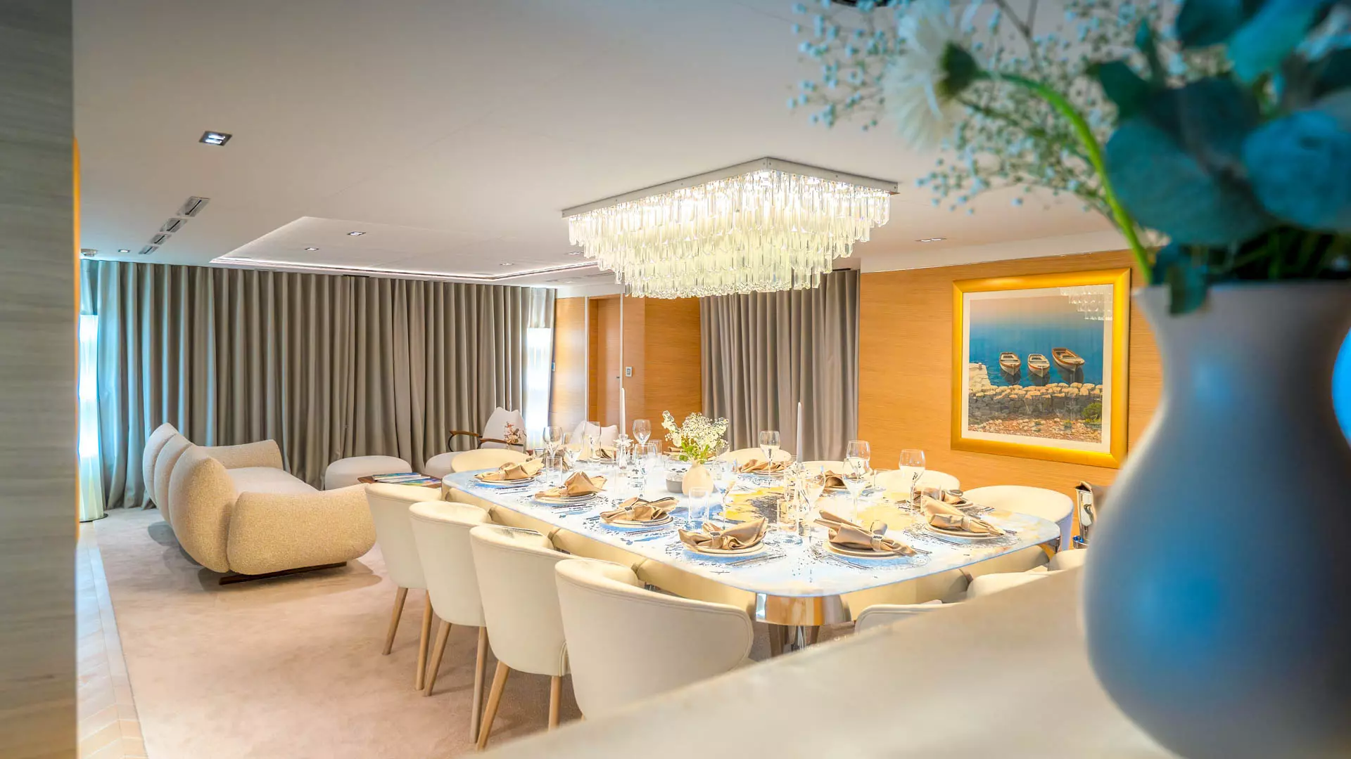 27-Renata-salon-dining_.jpg