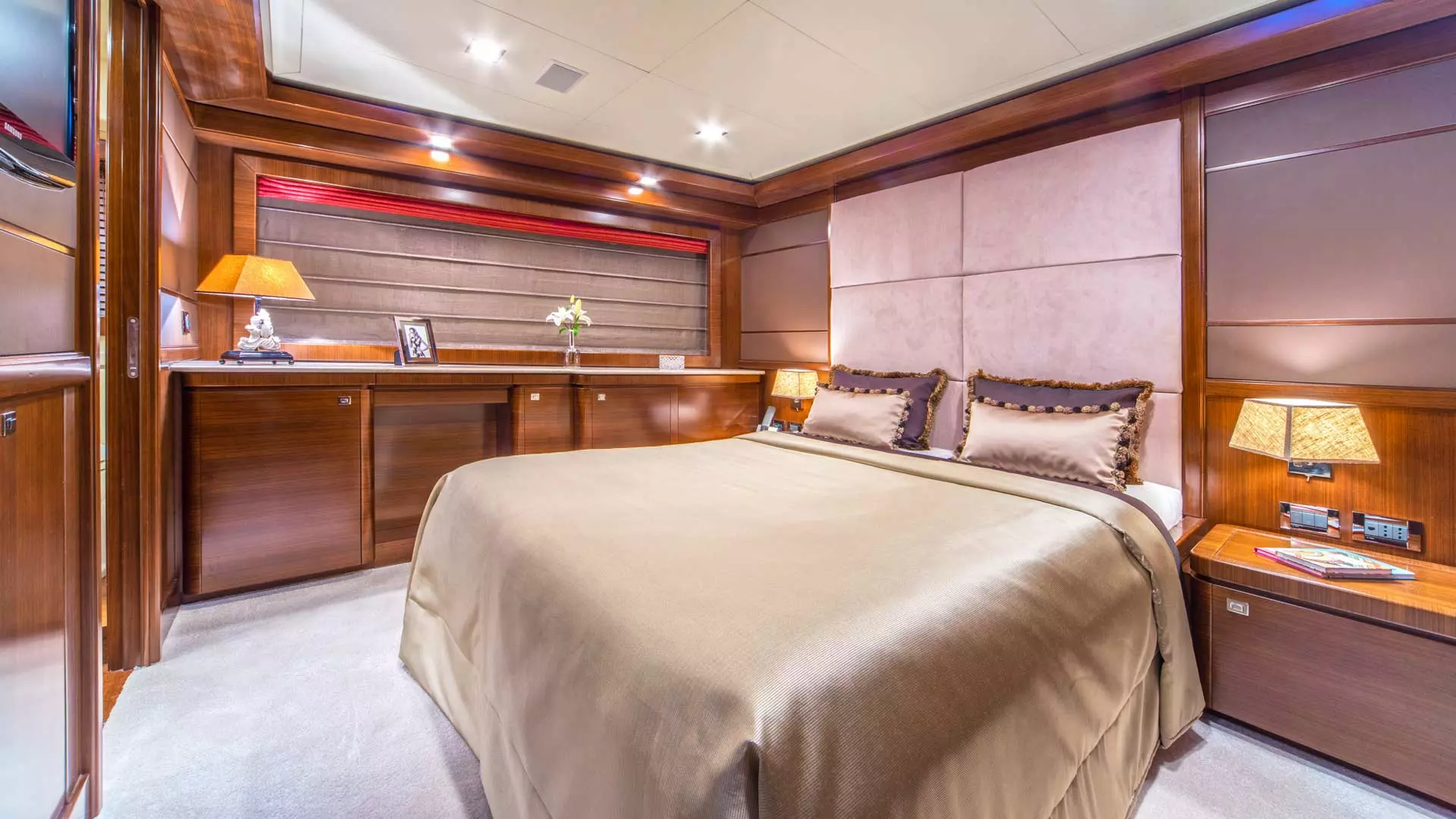 VIP cabin