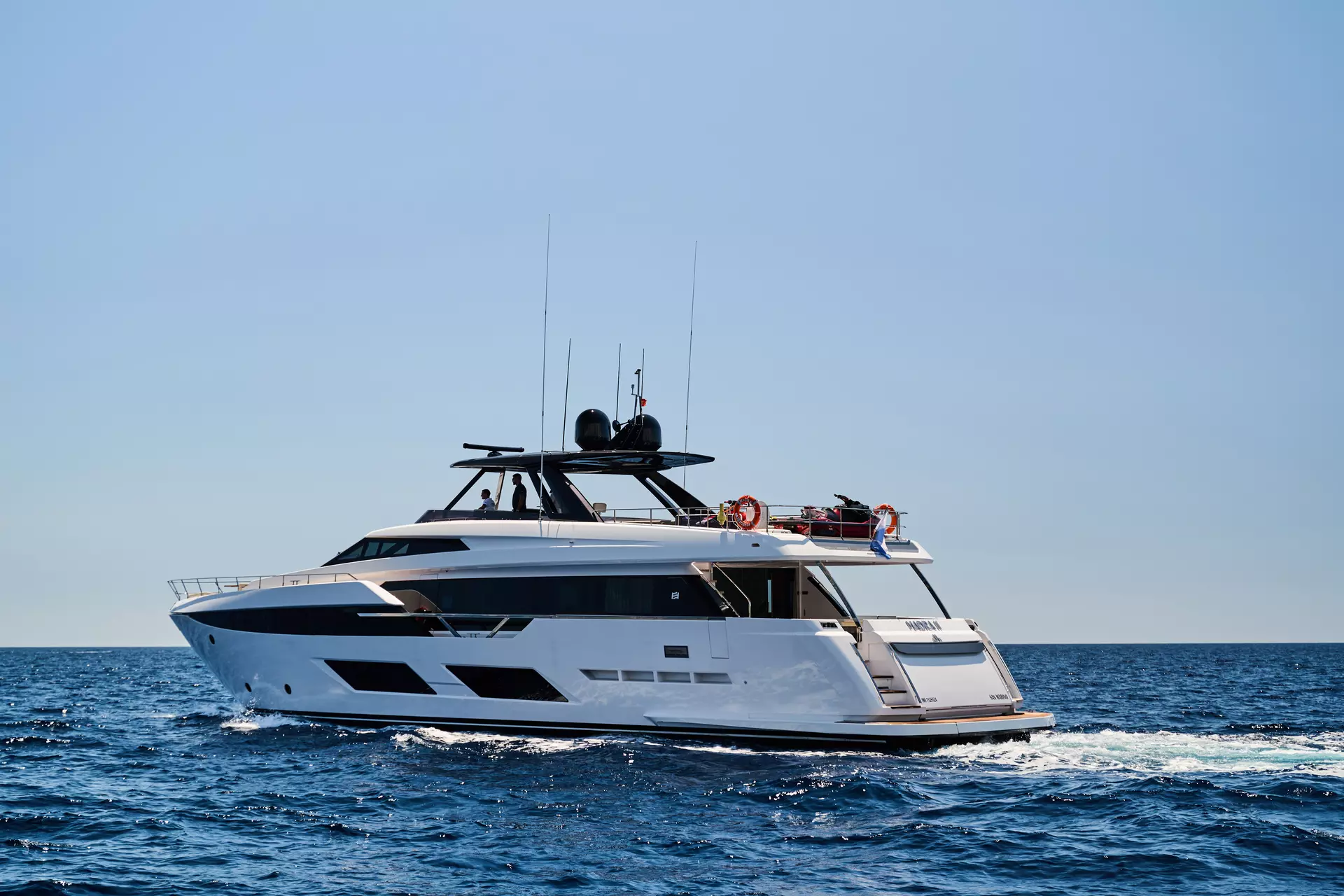 07-Madra-II-stern-view_.jpg