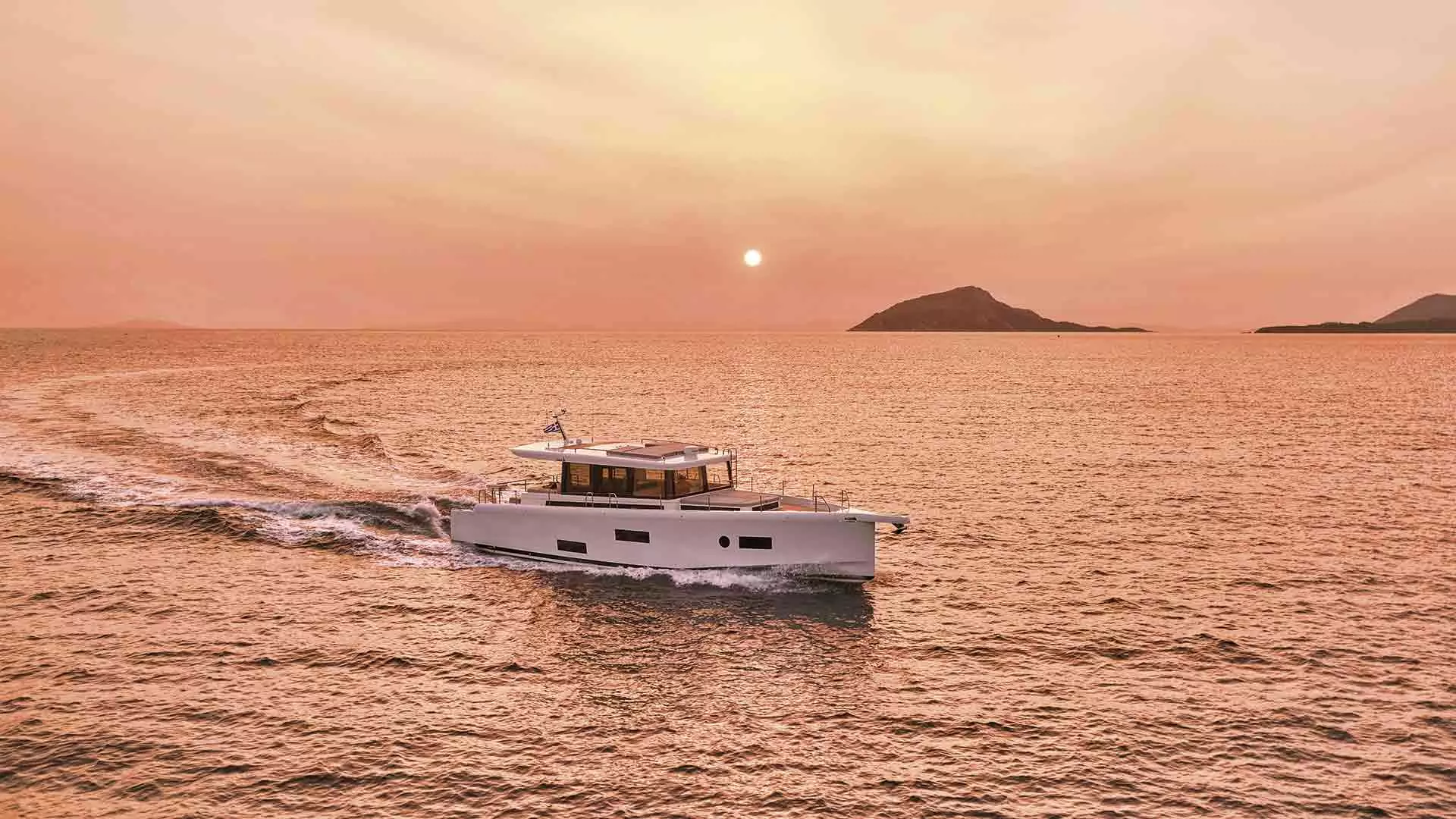 Omikron OT-60 Review: The First Model of The Promising Shipyard