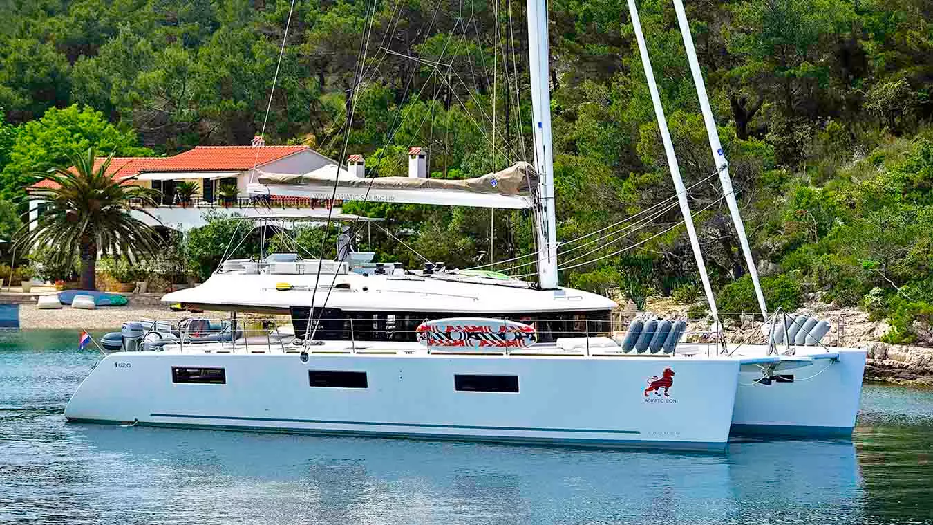 Lagoon-620-anchor.jpg