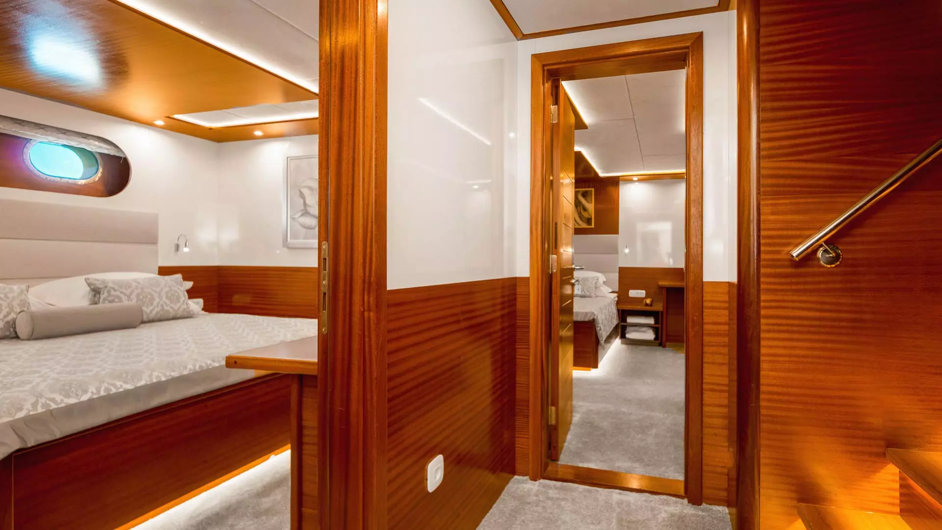 Yacht corridor